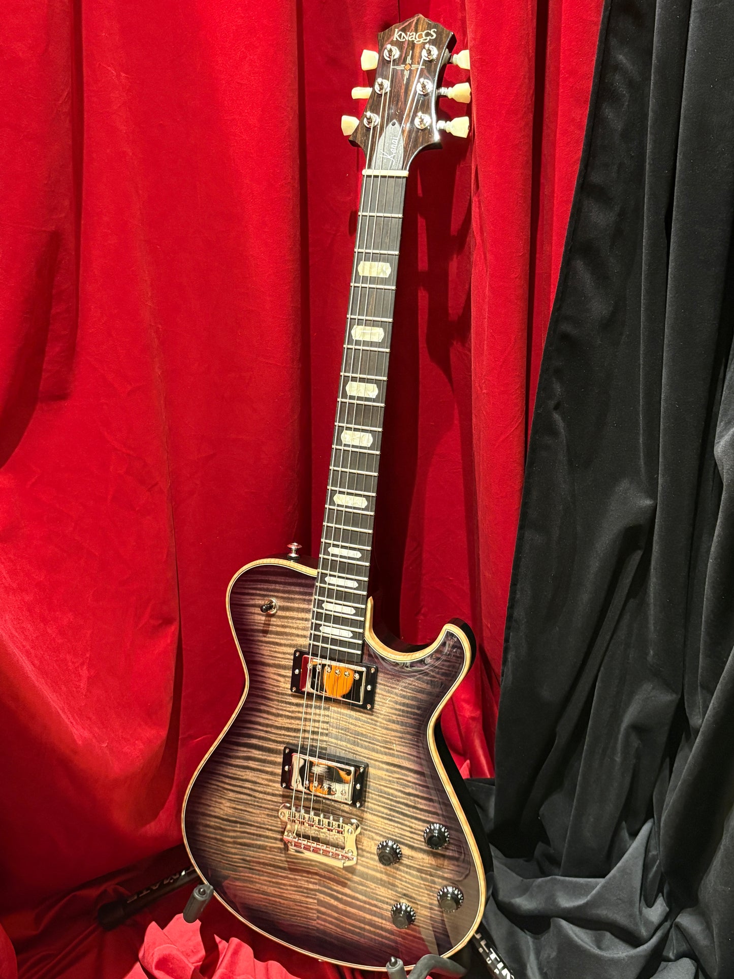 Knaggs Kenai Charcoal Burst