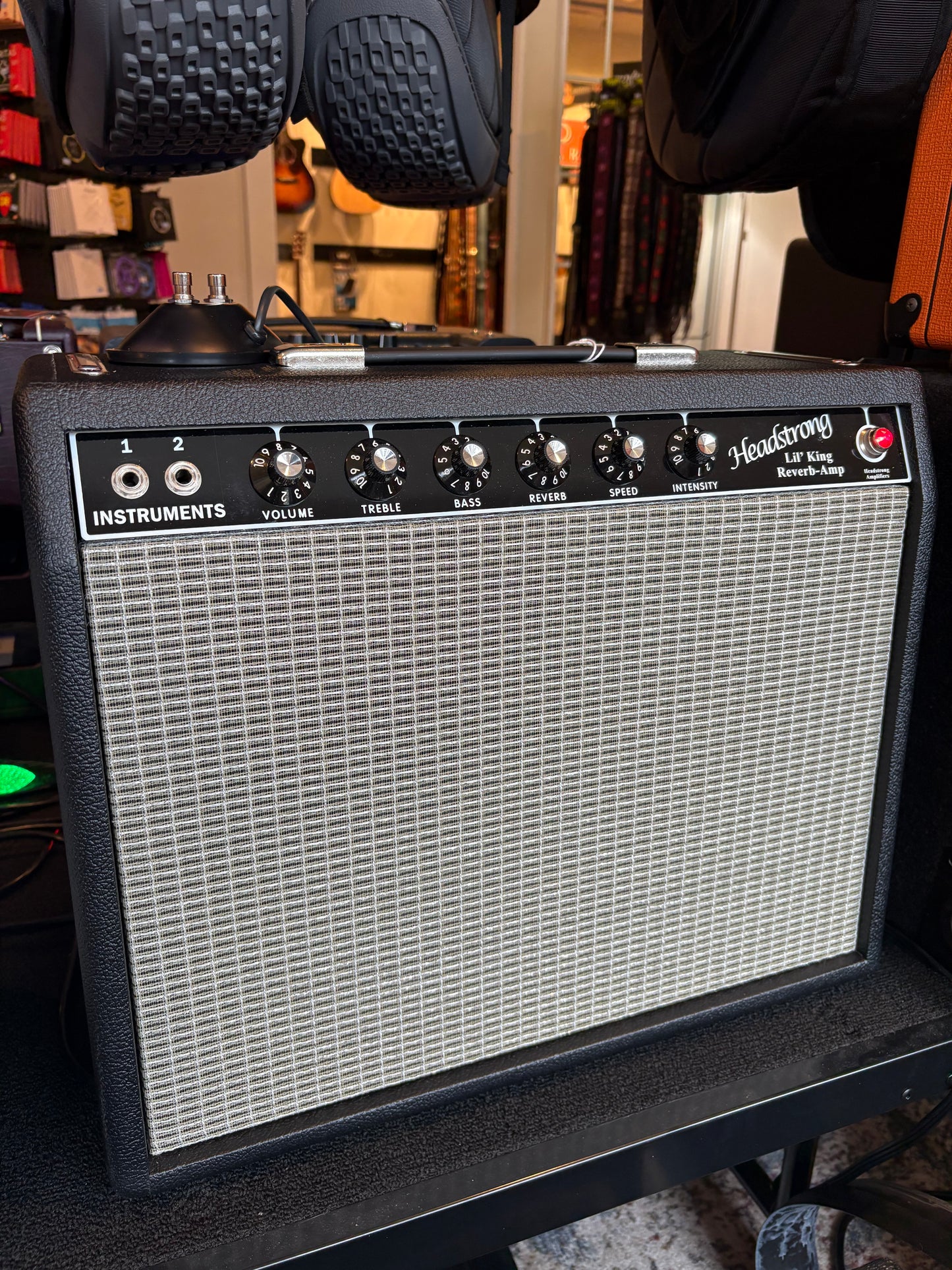 Headstrong Lil King Black Tolex