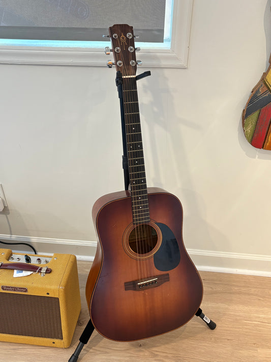 USED ALvarez Sunburst acoustic*