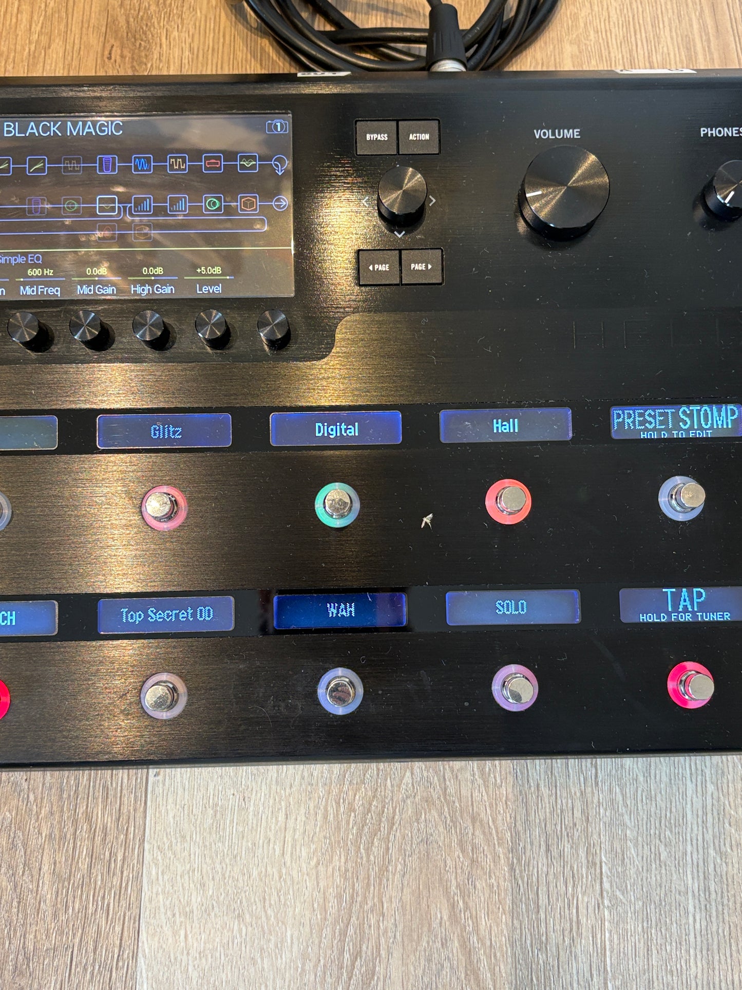 USED Line 6 Helix Floor Unit with Gig Bag