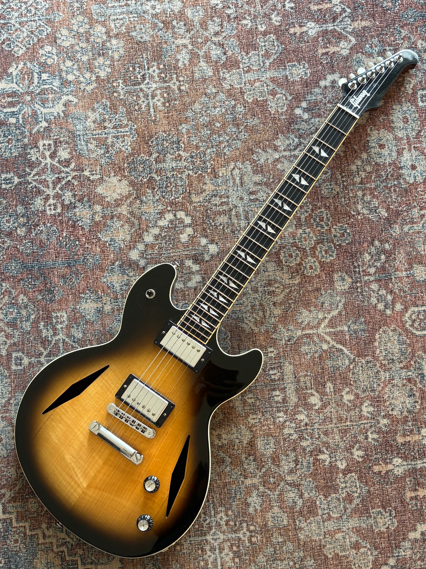 USED Gibson Vegas