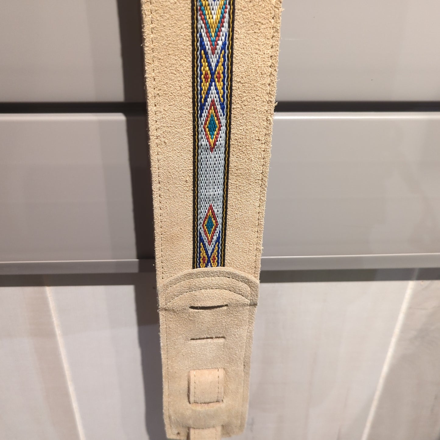 Franklin 2.5" Honey Suede