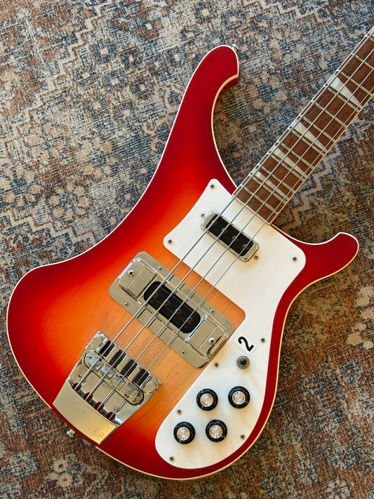 USED Rickenbacker Bass 2016