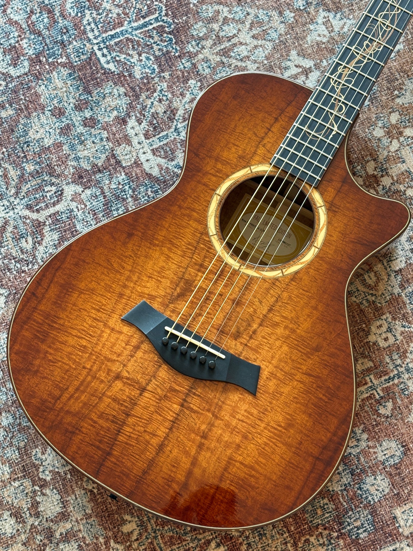 USED Taylor 2011 LTD KOA 12 Fret Grand Concert (GC-LTD)