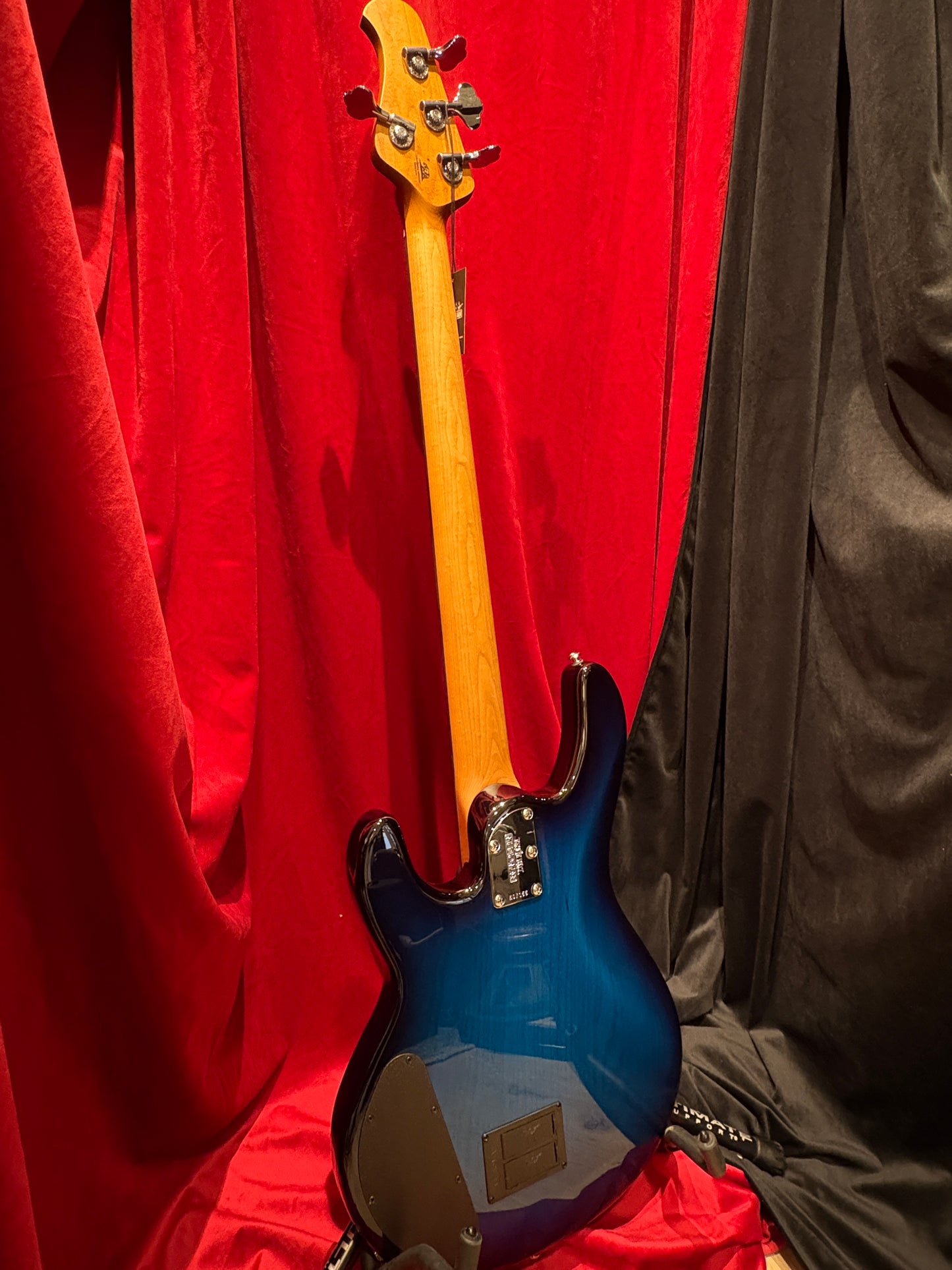 Ernie Ball Stingray Special HH Pacific Blue