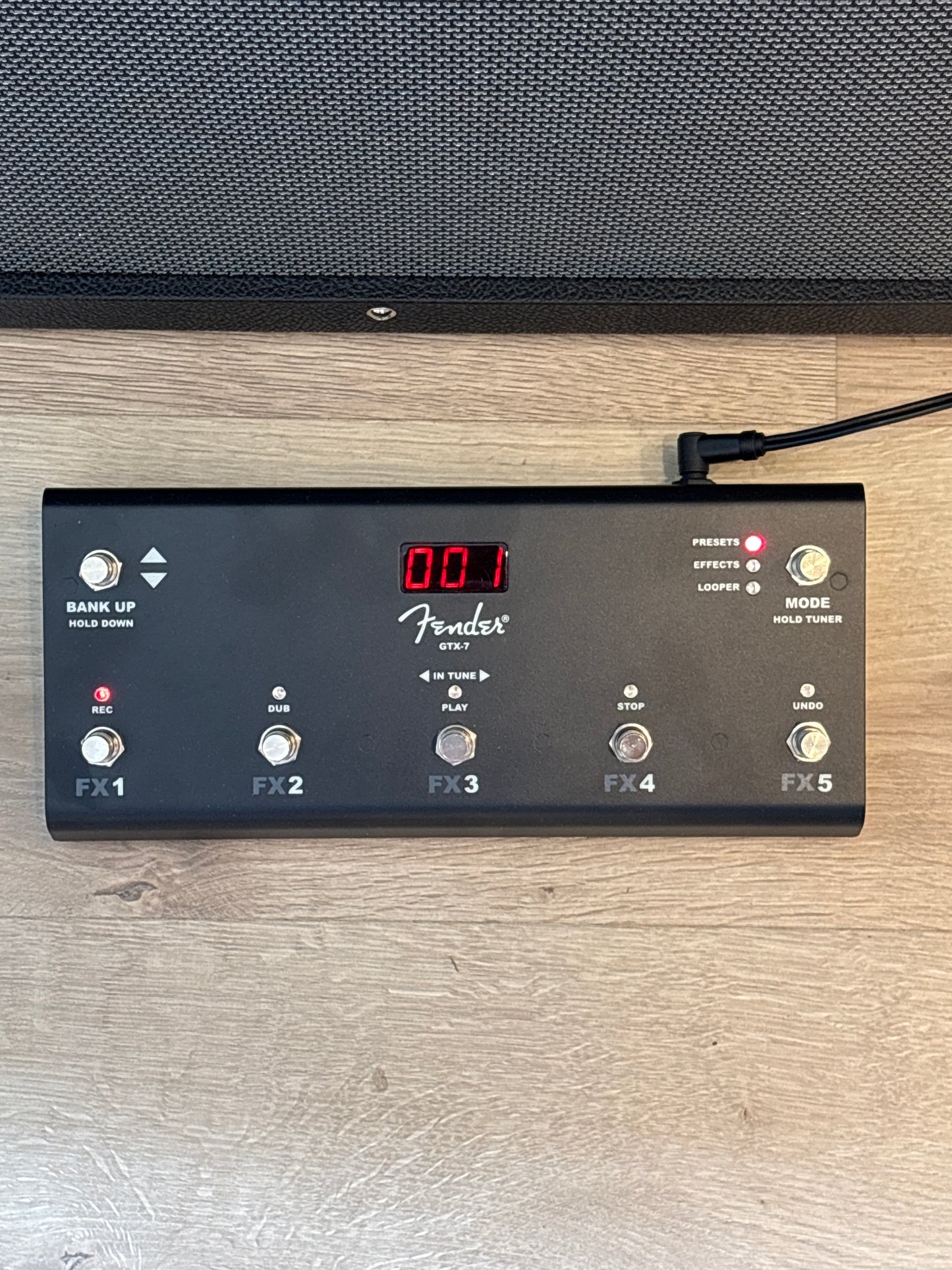 USED Fender MUSTANG GTX-100 Combo