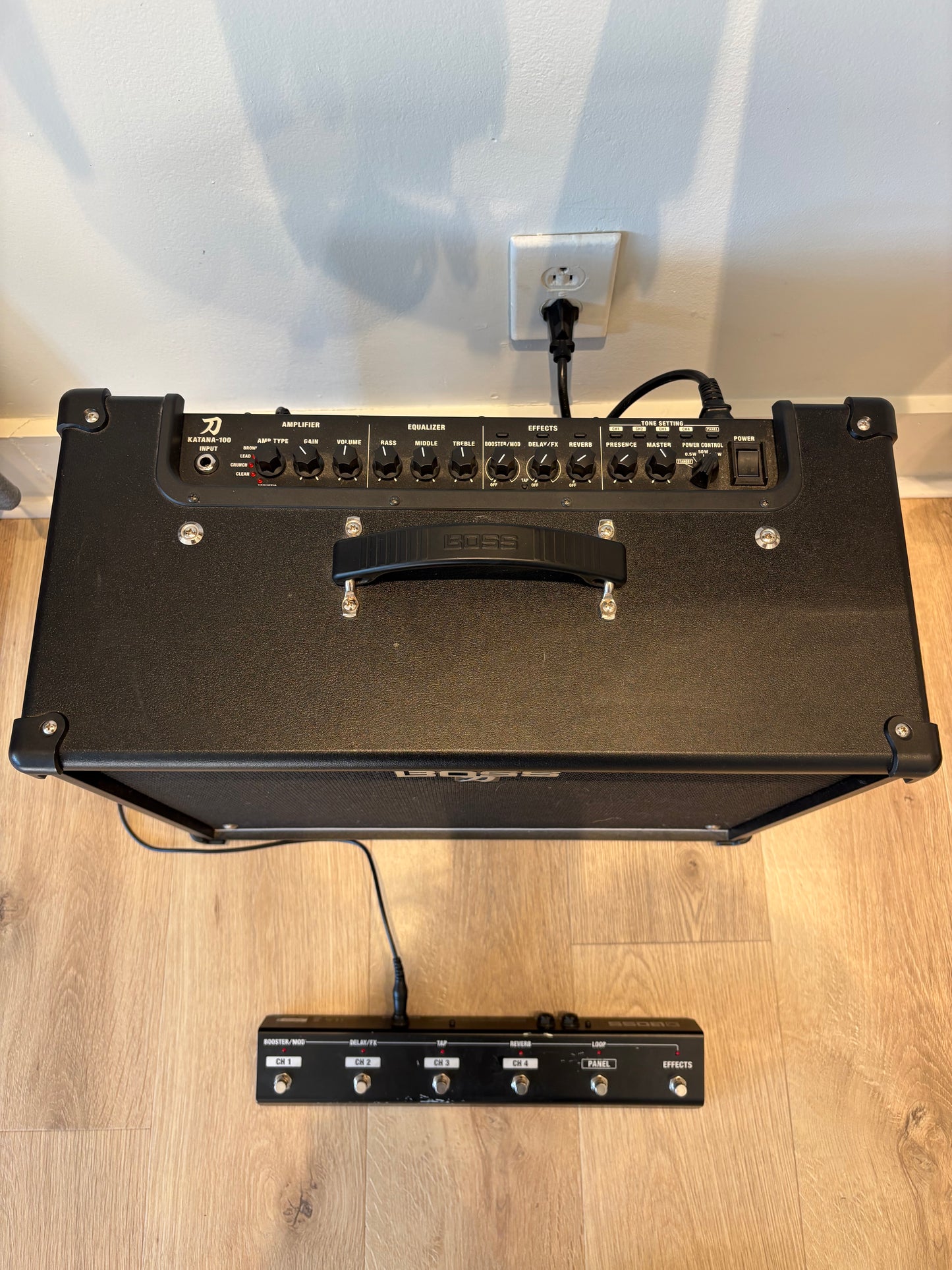 USED Boss Katana 100