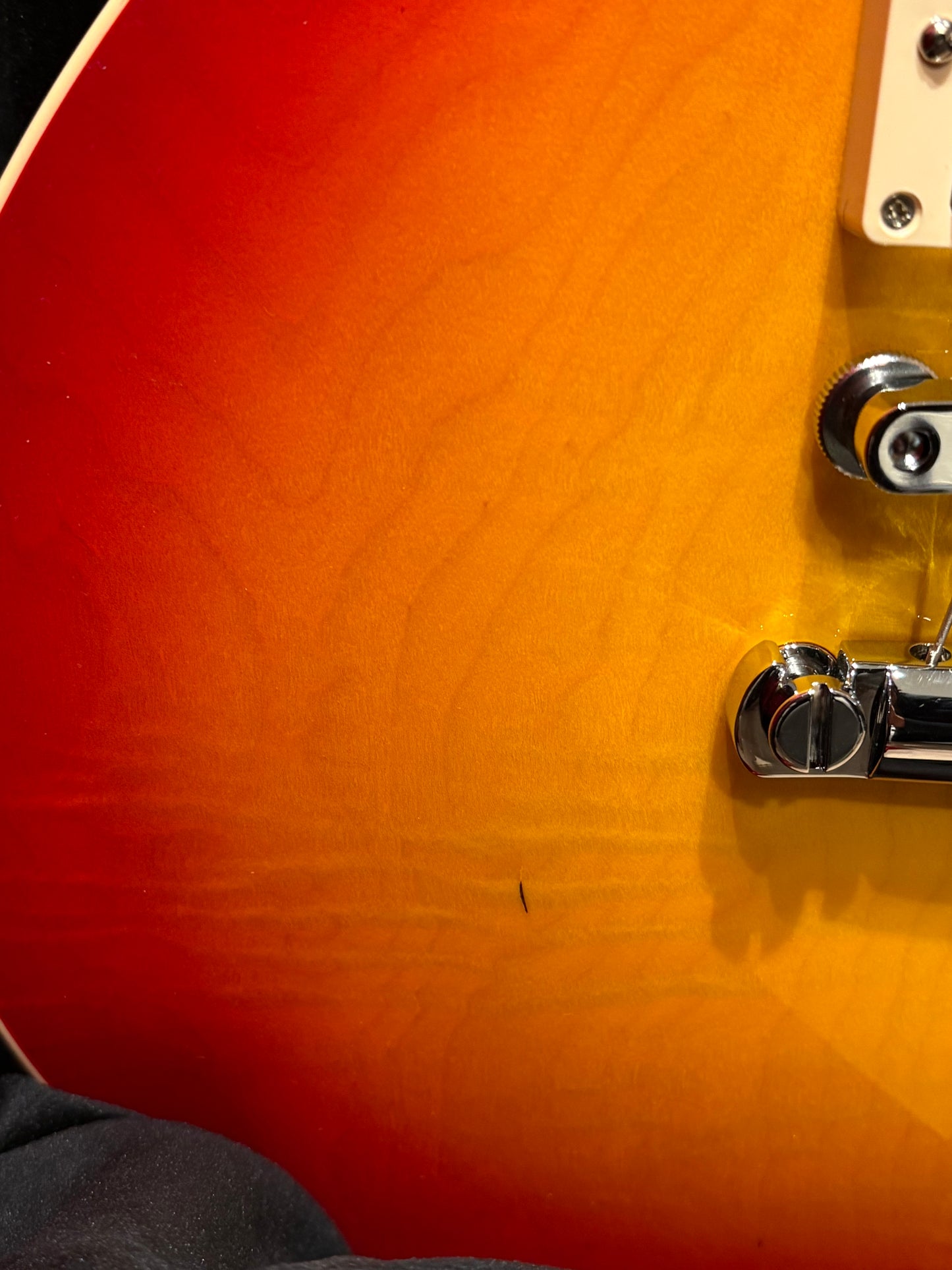 Heritage H-150 Standard Cherry Burst