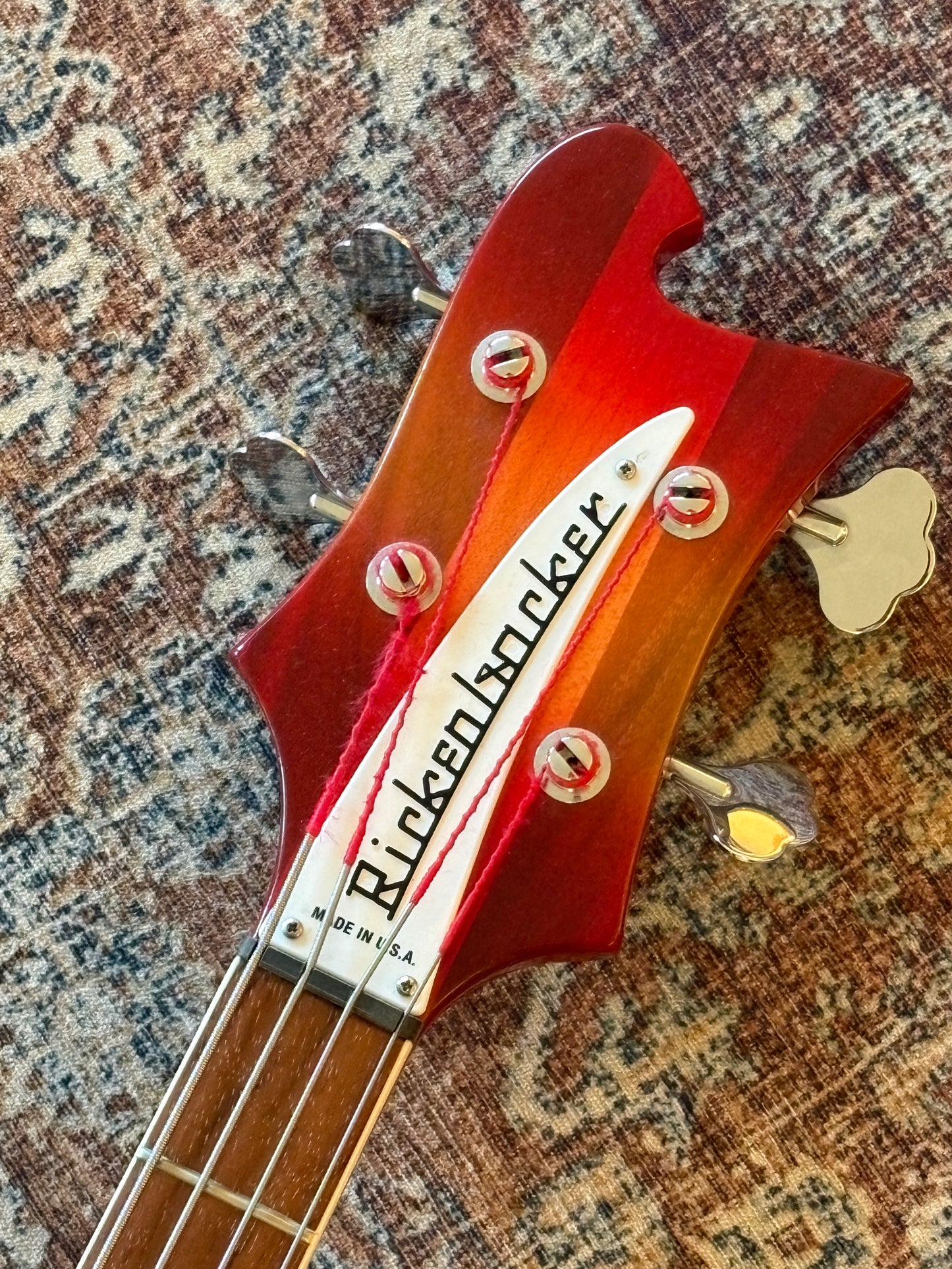 USED Rickenbacker Bass 2016