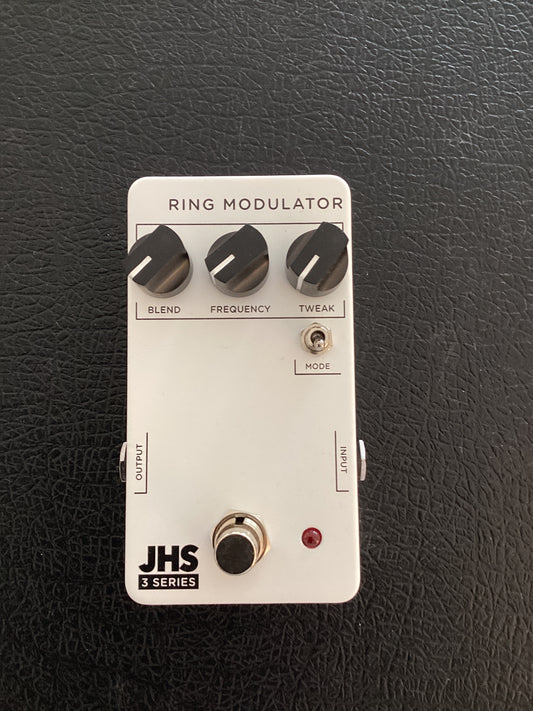 JHS 3 Series Ring Modulator