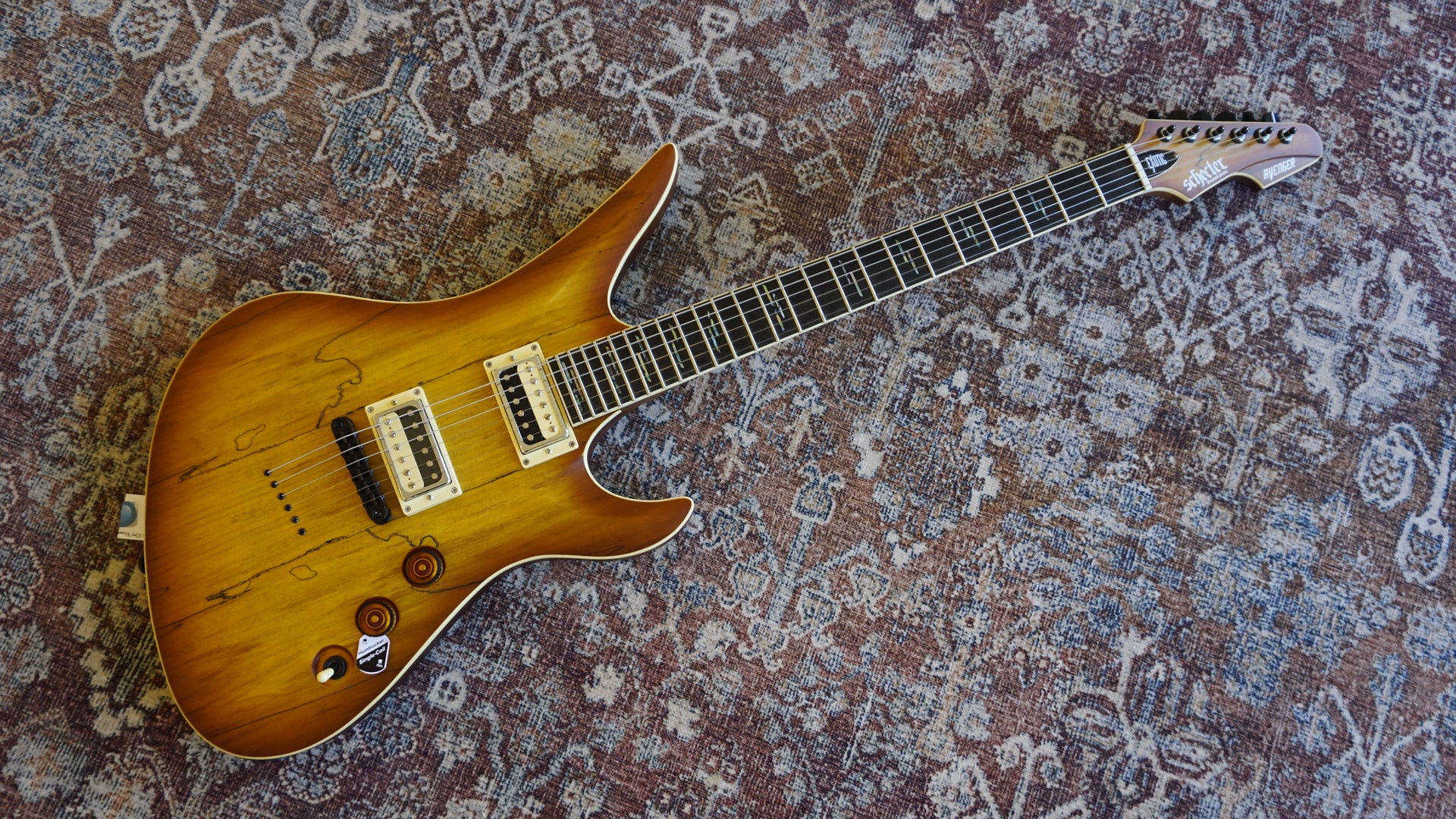 Schecter Avenger Exotic – Rusty's Cool Guitars