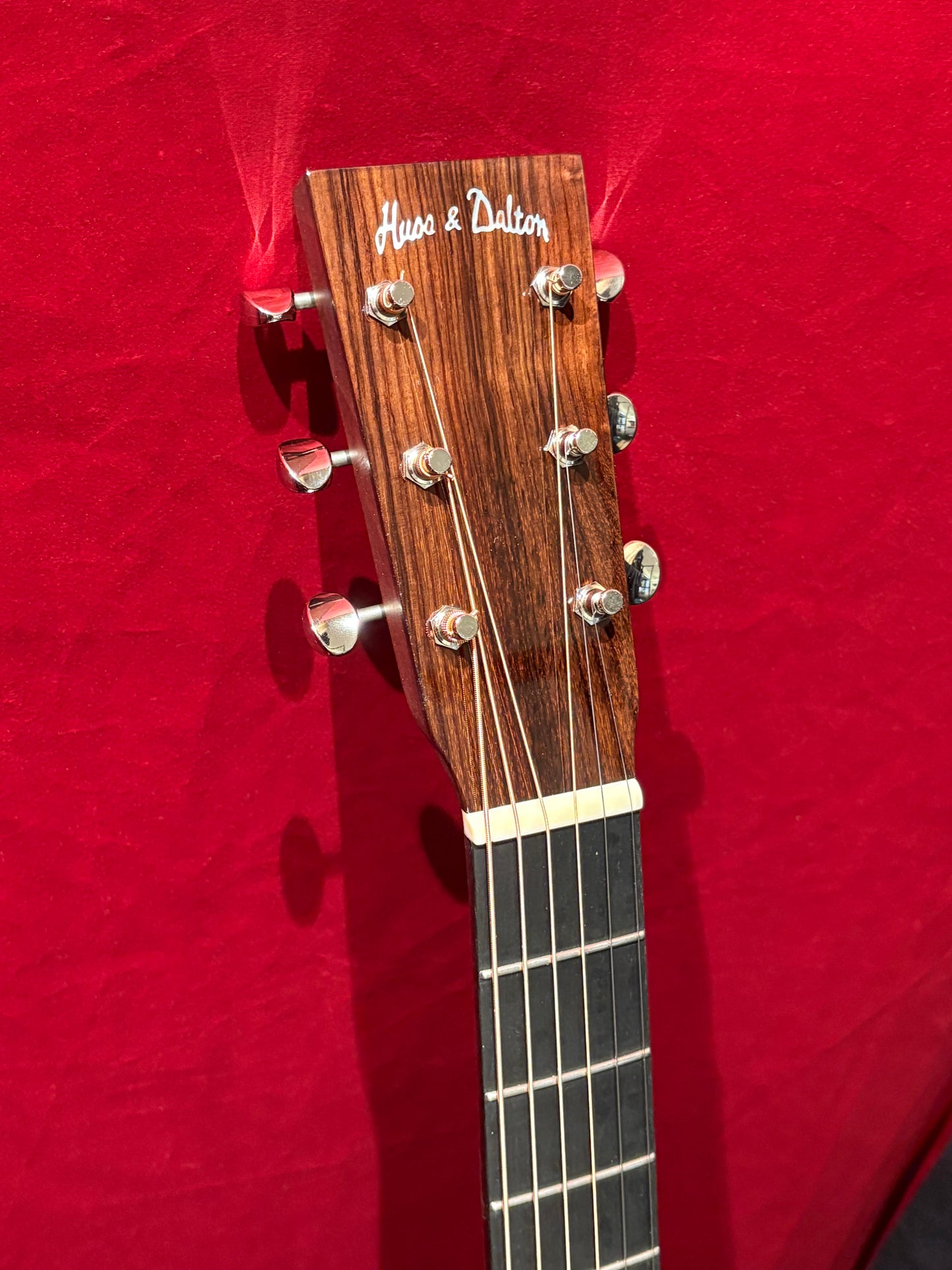 Huss & Dalton T-OO14