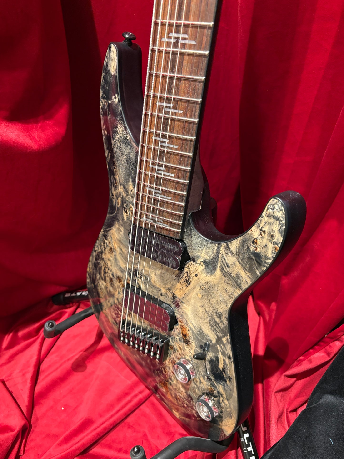 Schecter Omen Elite-8 Multiscale