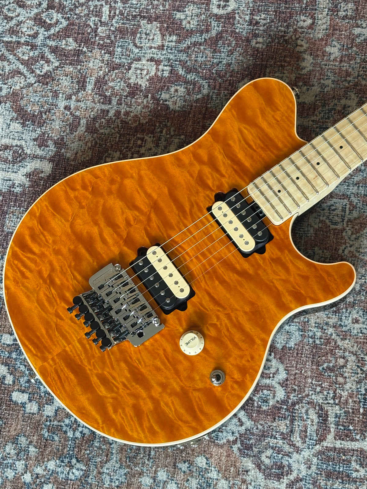 Ernie Ball Axis Premium One