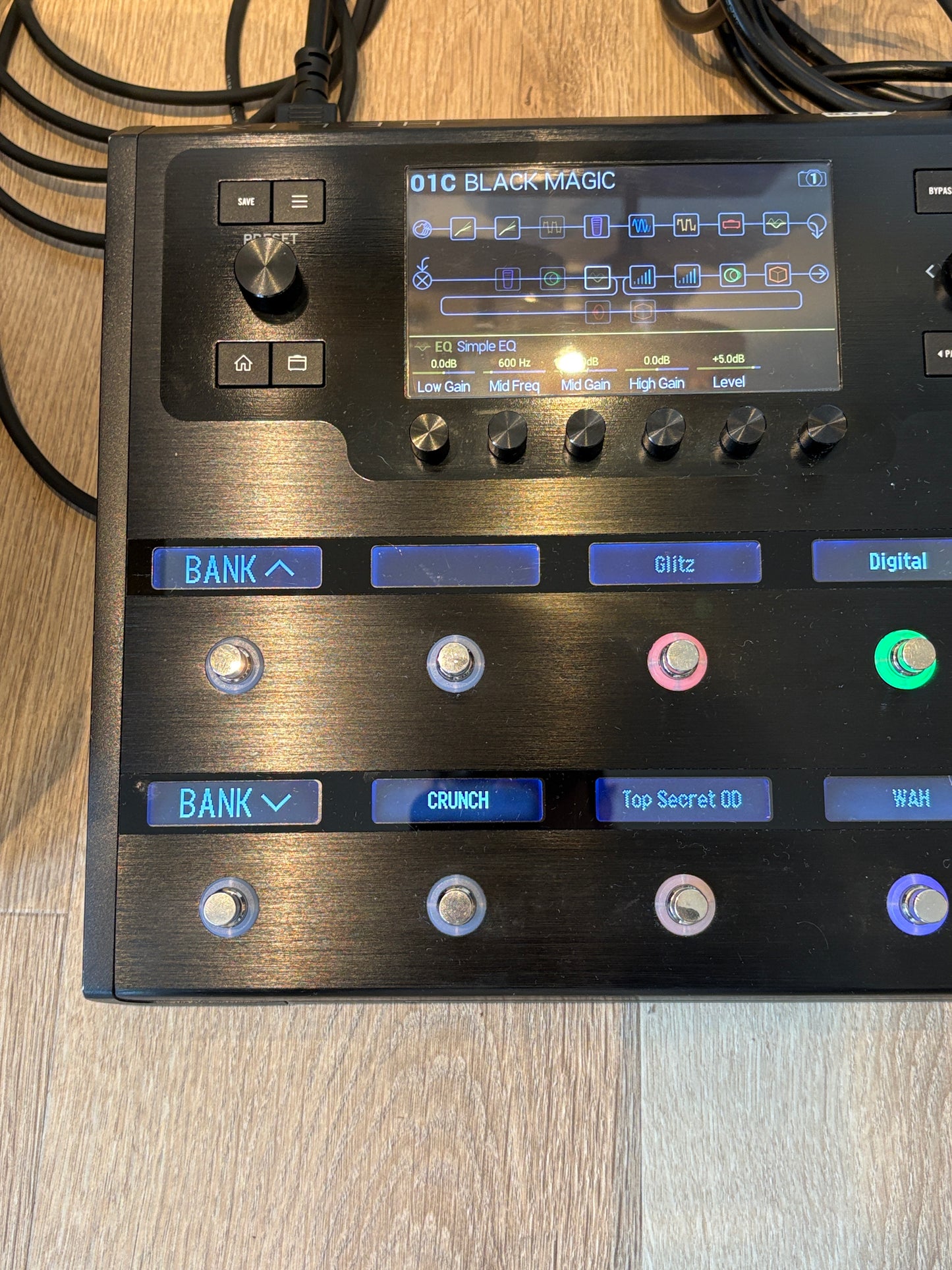 USED Line 6 Helix Floor Unit with Gig Bag