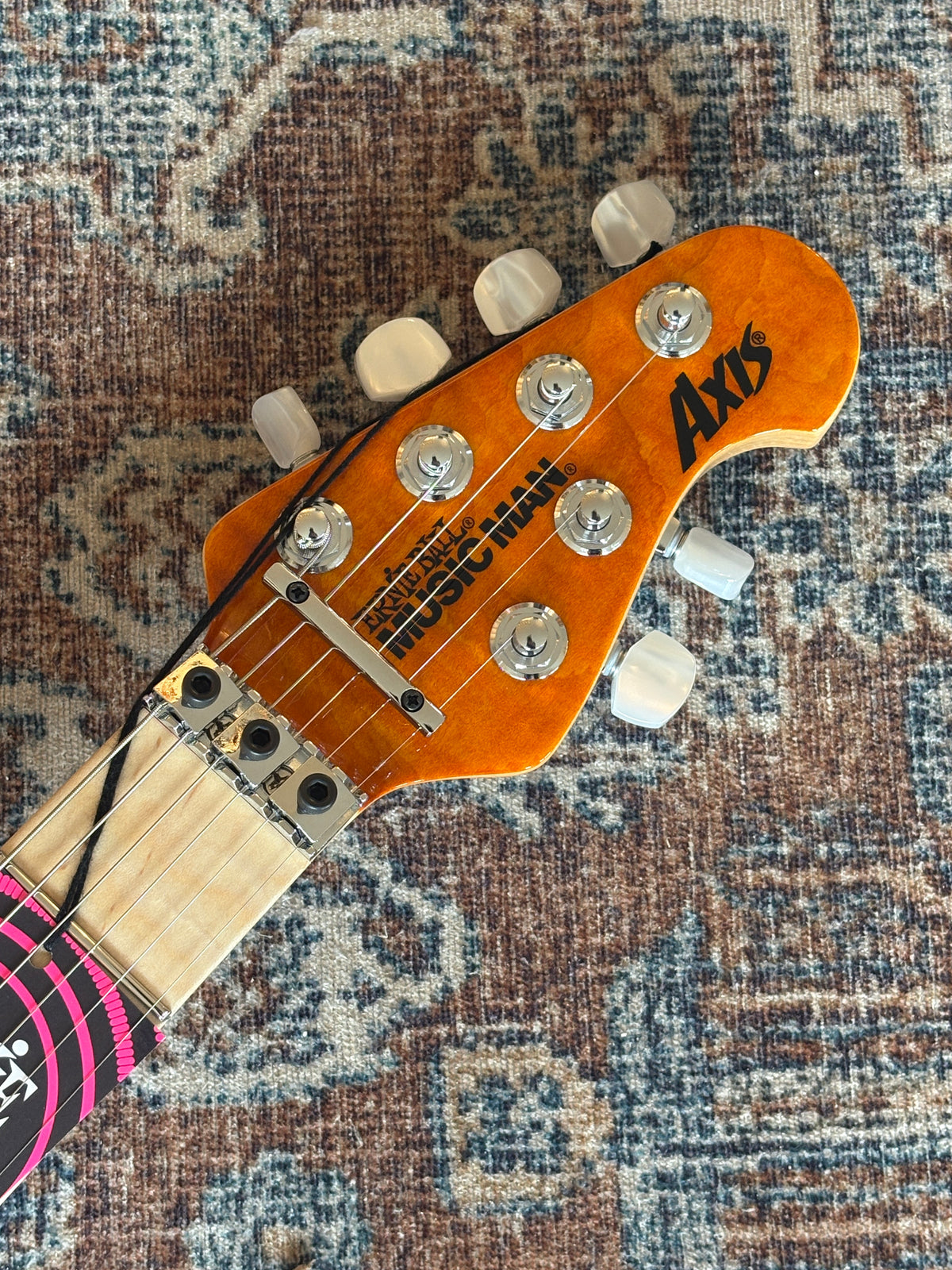 Ernie Ball Axis Premium One