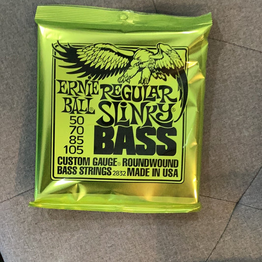 Ernie Ball Regular Slinky BASS
