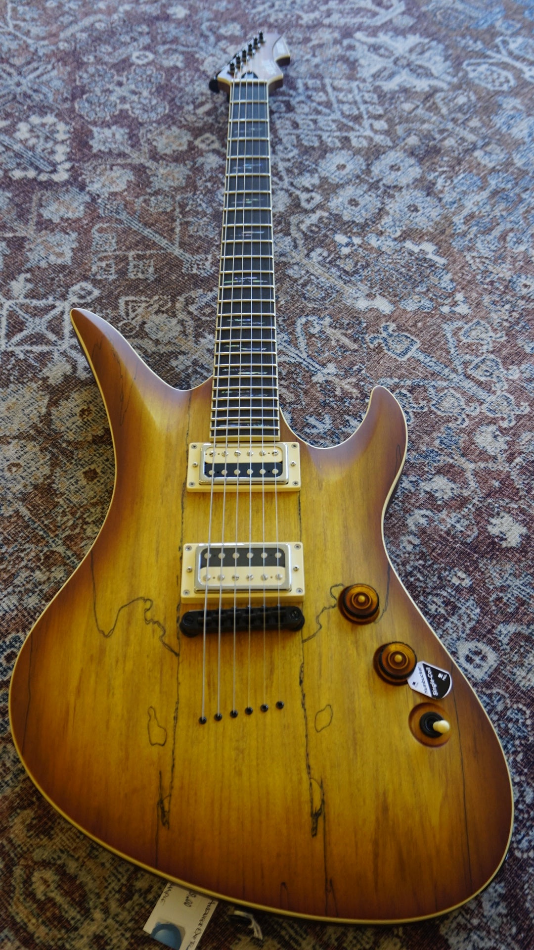 Schecter Avenger Exotic – Rusty's Cool Guitars