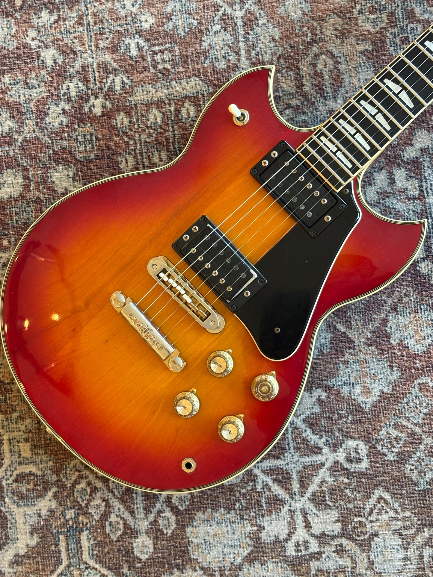 USED Yamaha SG2000 Sunburst