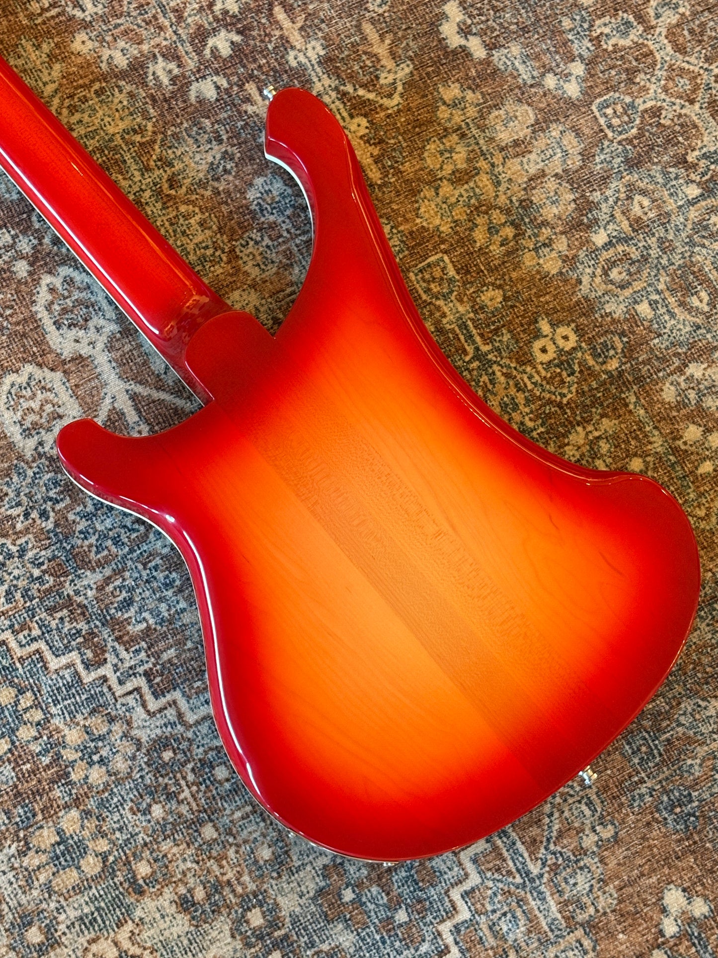 USED Rickenbacker Bass 2016