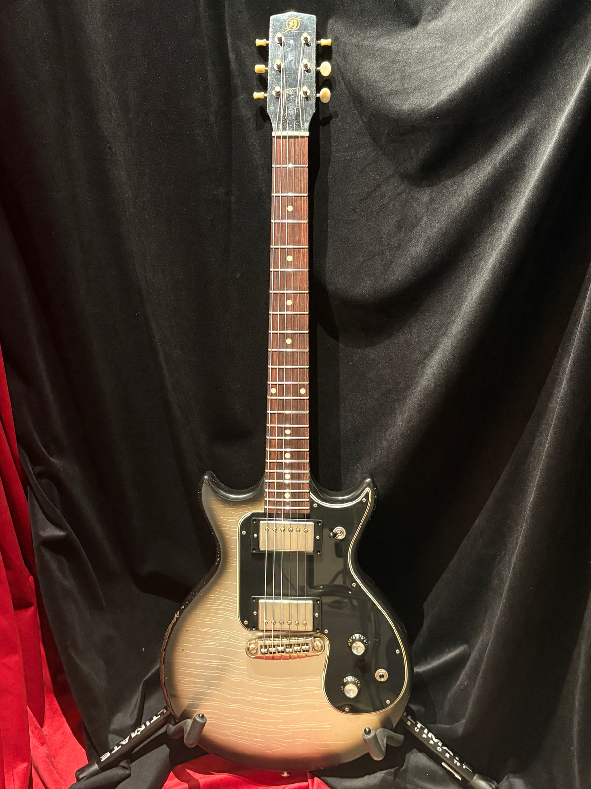 Rock N Roll Relics Blackheart Silver Burst