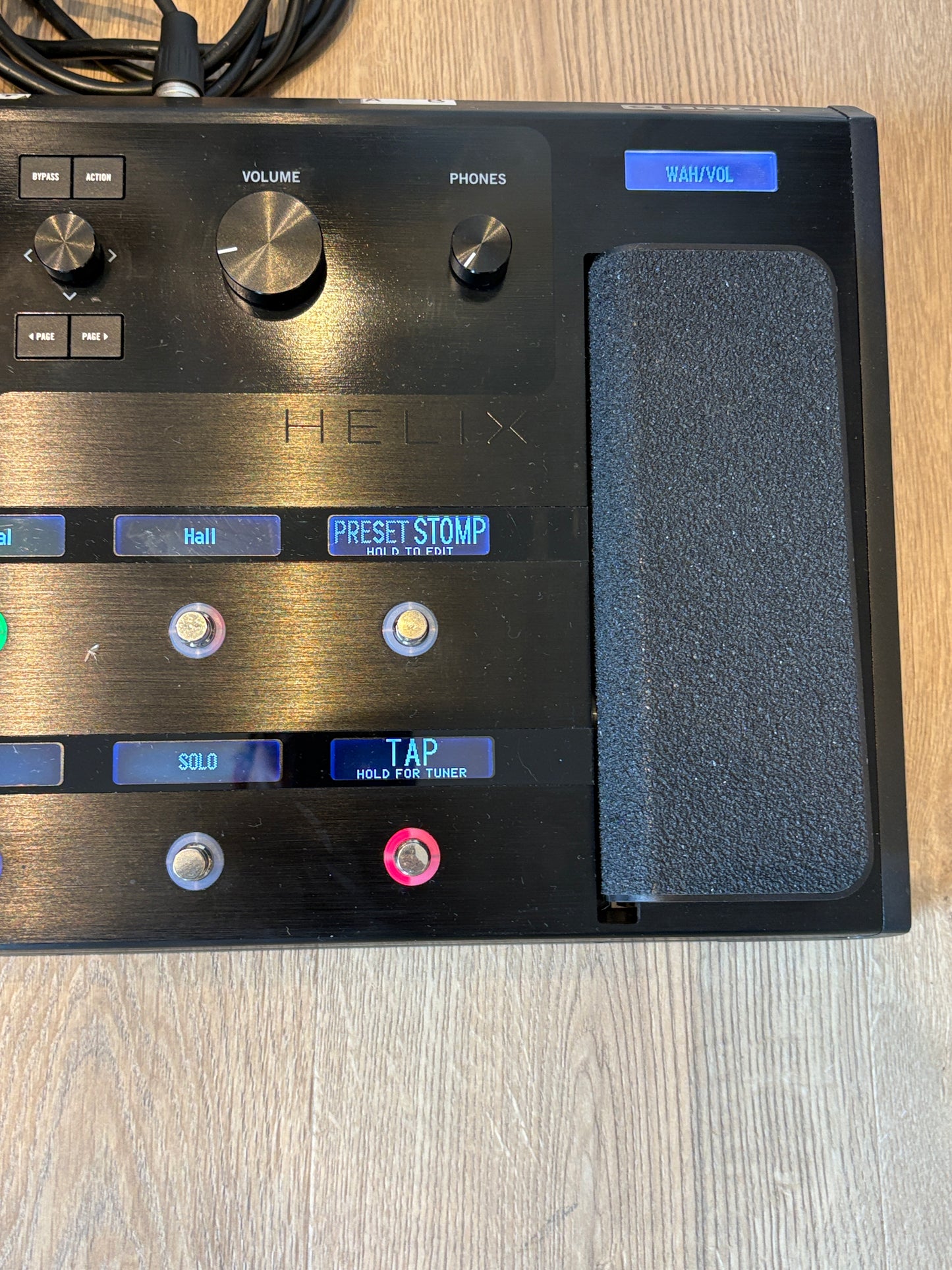 USED Line 6 Helix Floor Unit with Gig Bag