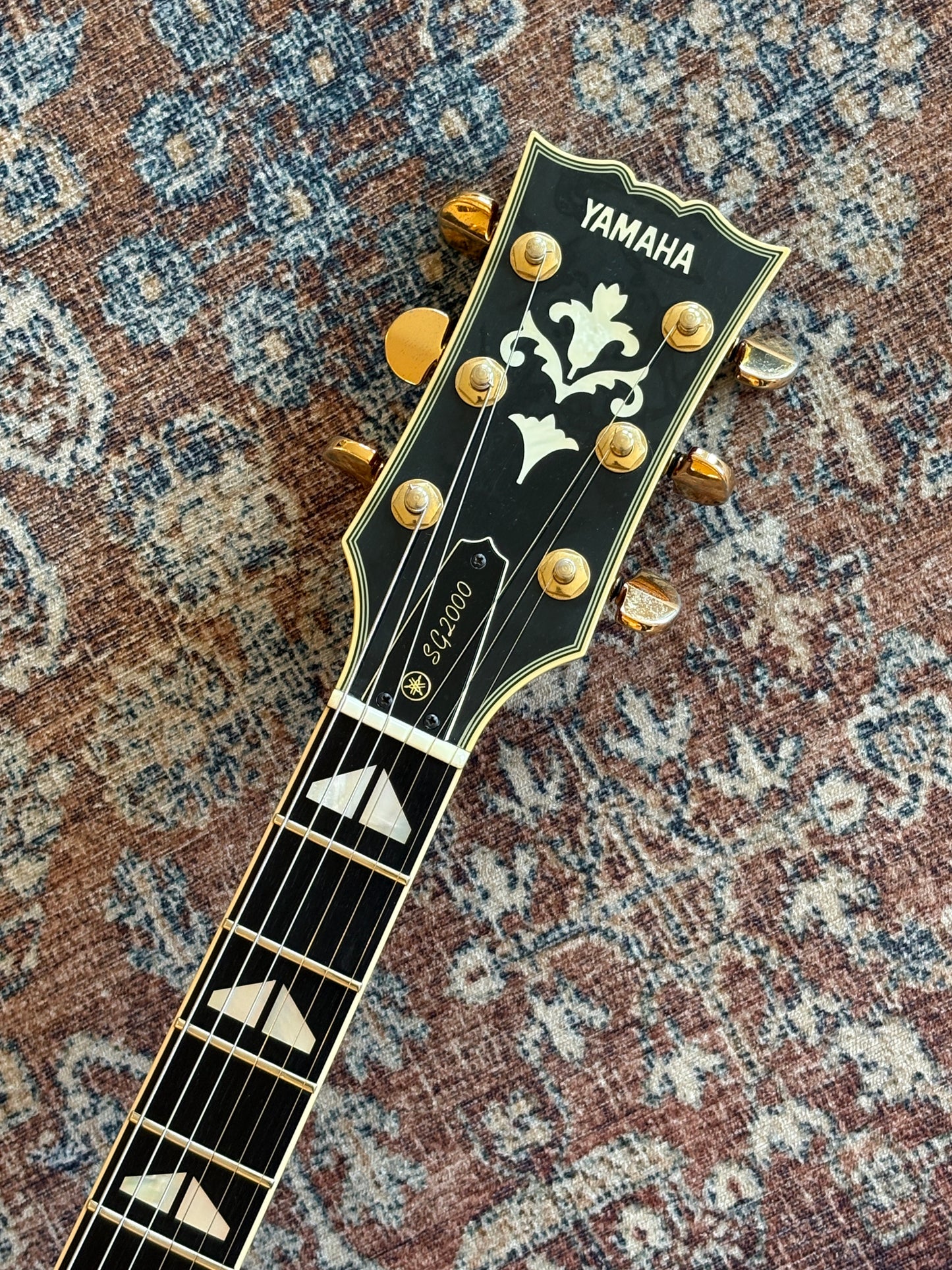 USED Yamaha SG2000 Sunburst