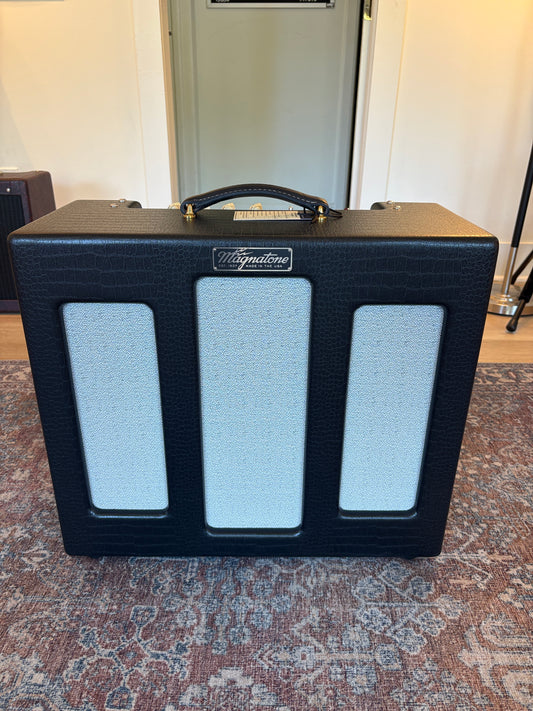 Magnatone Varsity Reverb Cathedral Combo Hand Wired