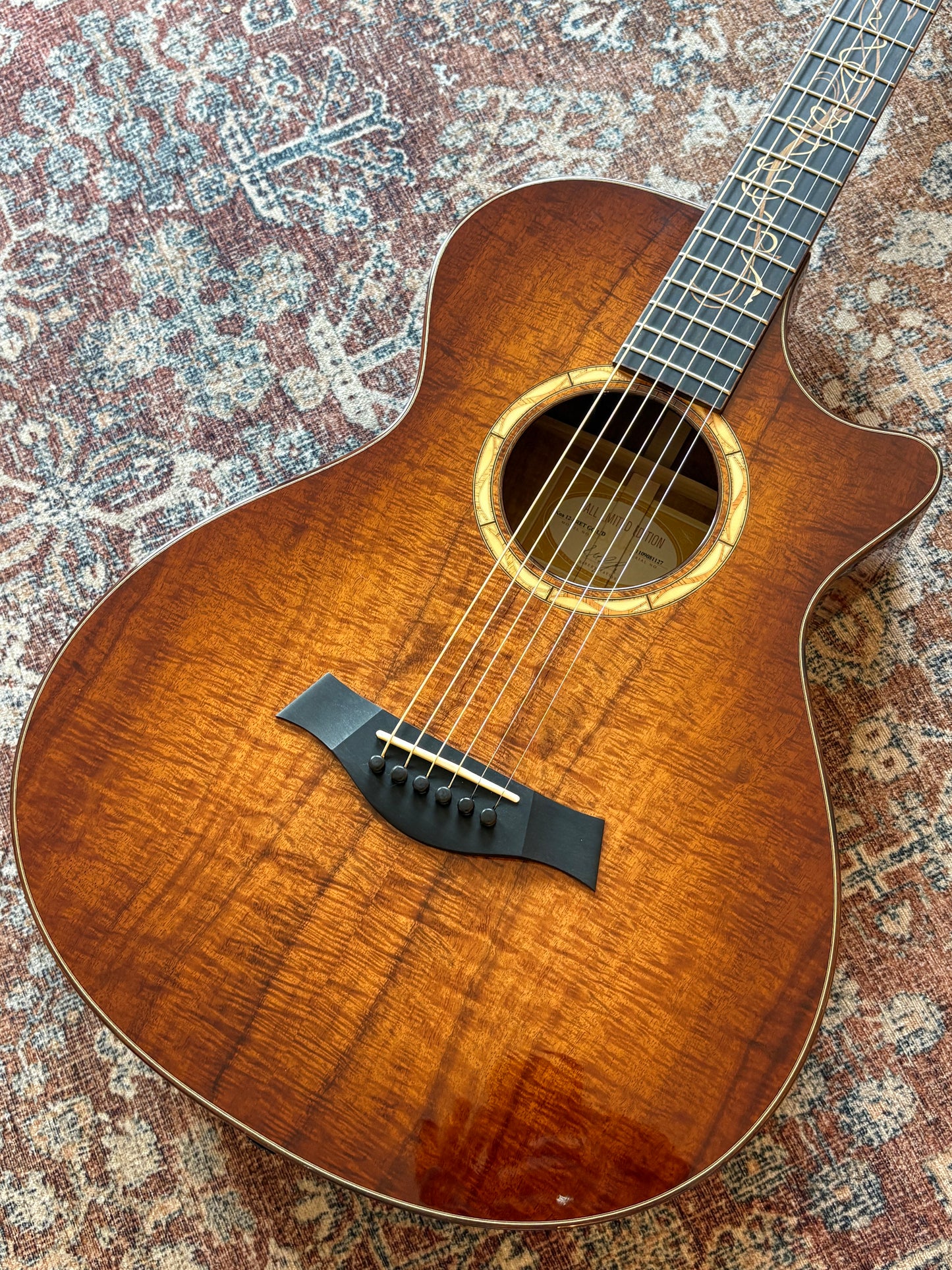USED Taylor 2011 LTD KOA 12 Fret Grand Concert (GC-LTD)