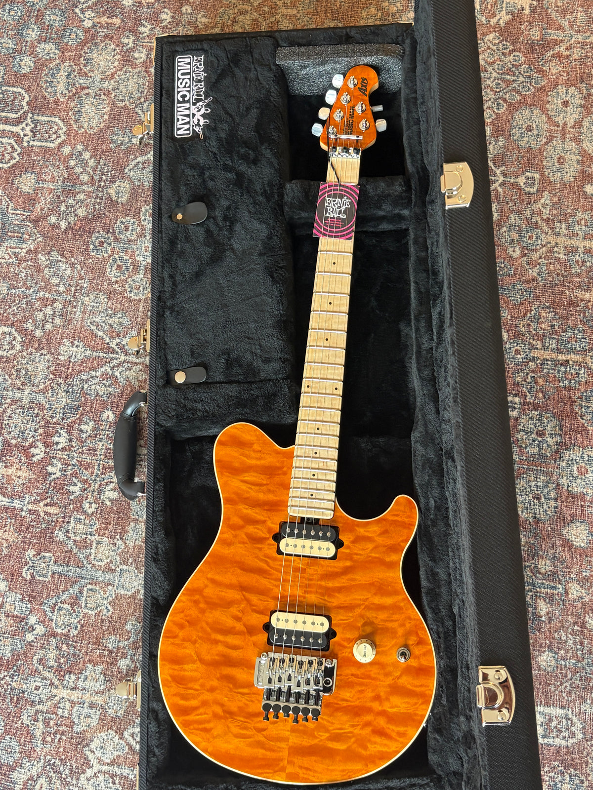 Ernie Ball Axis Premium One