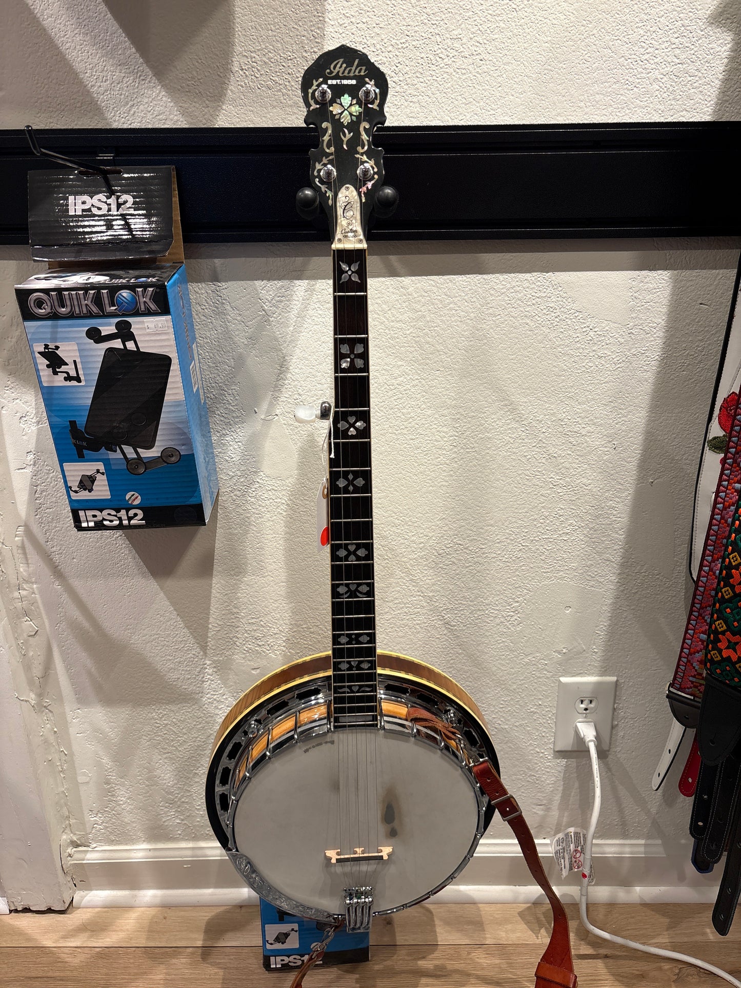 Used IIRA Banjo