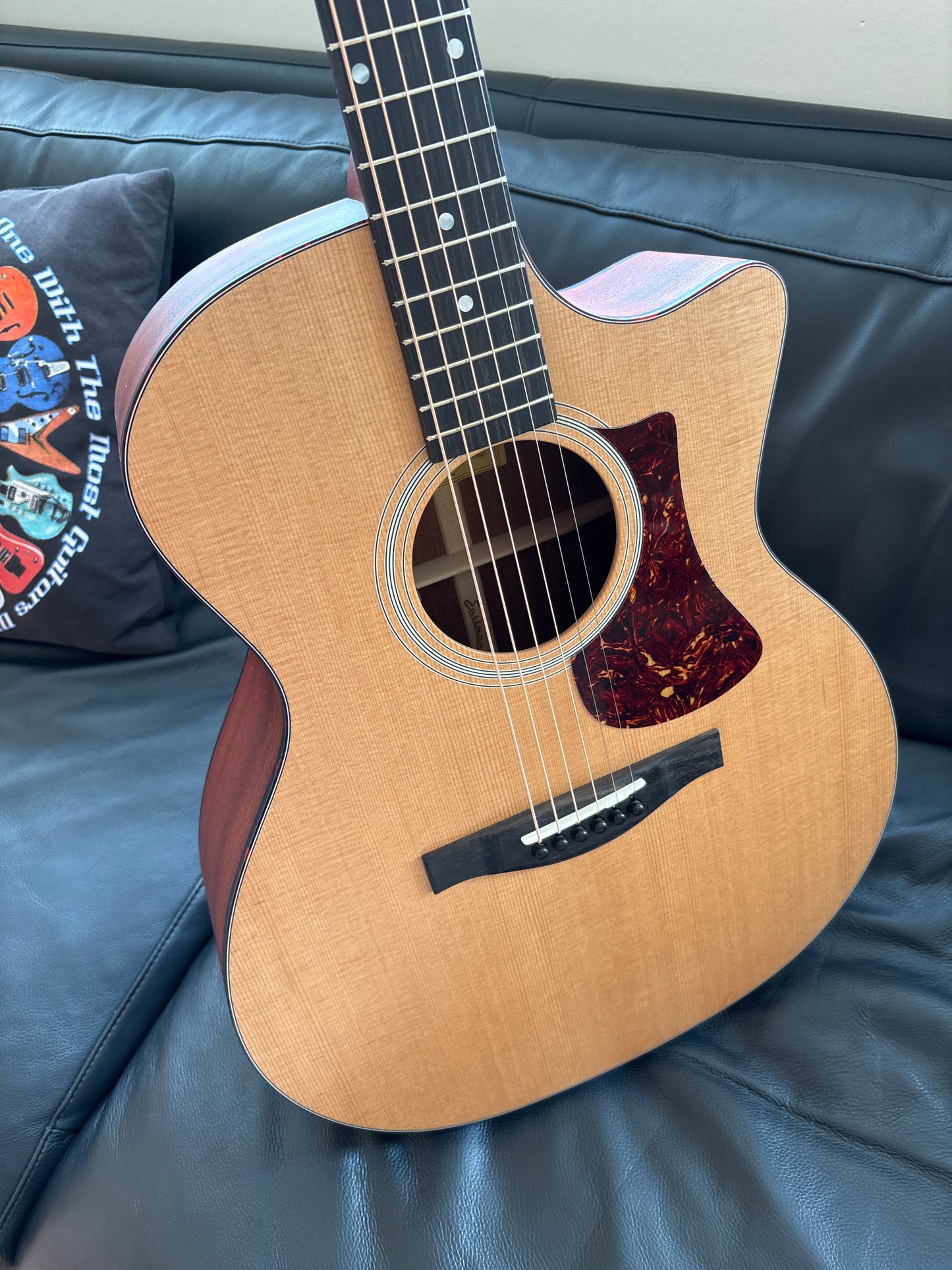 Eastman AC122-1CE