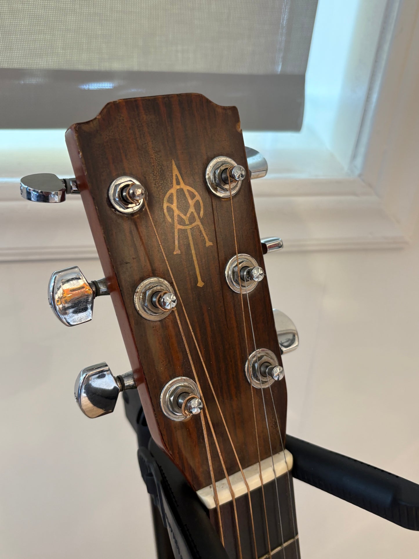 USED ALvarez Sunburst acoustic*