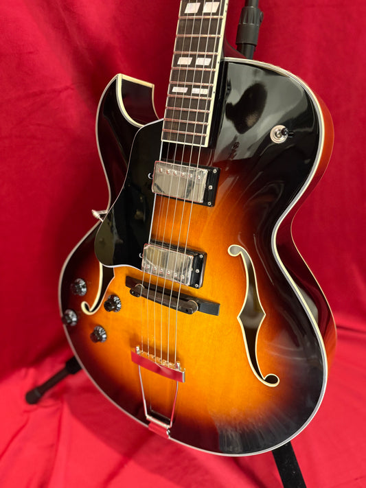 Eastman AR372L Electric Guitar