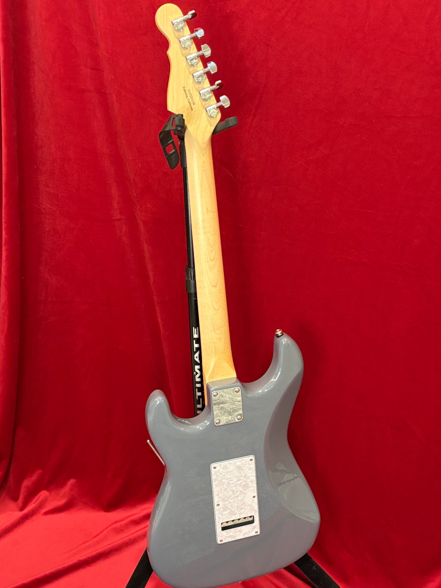 G&L Fullerton Deluxe Legacy Pearl Grey