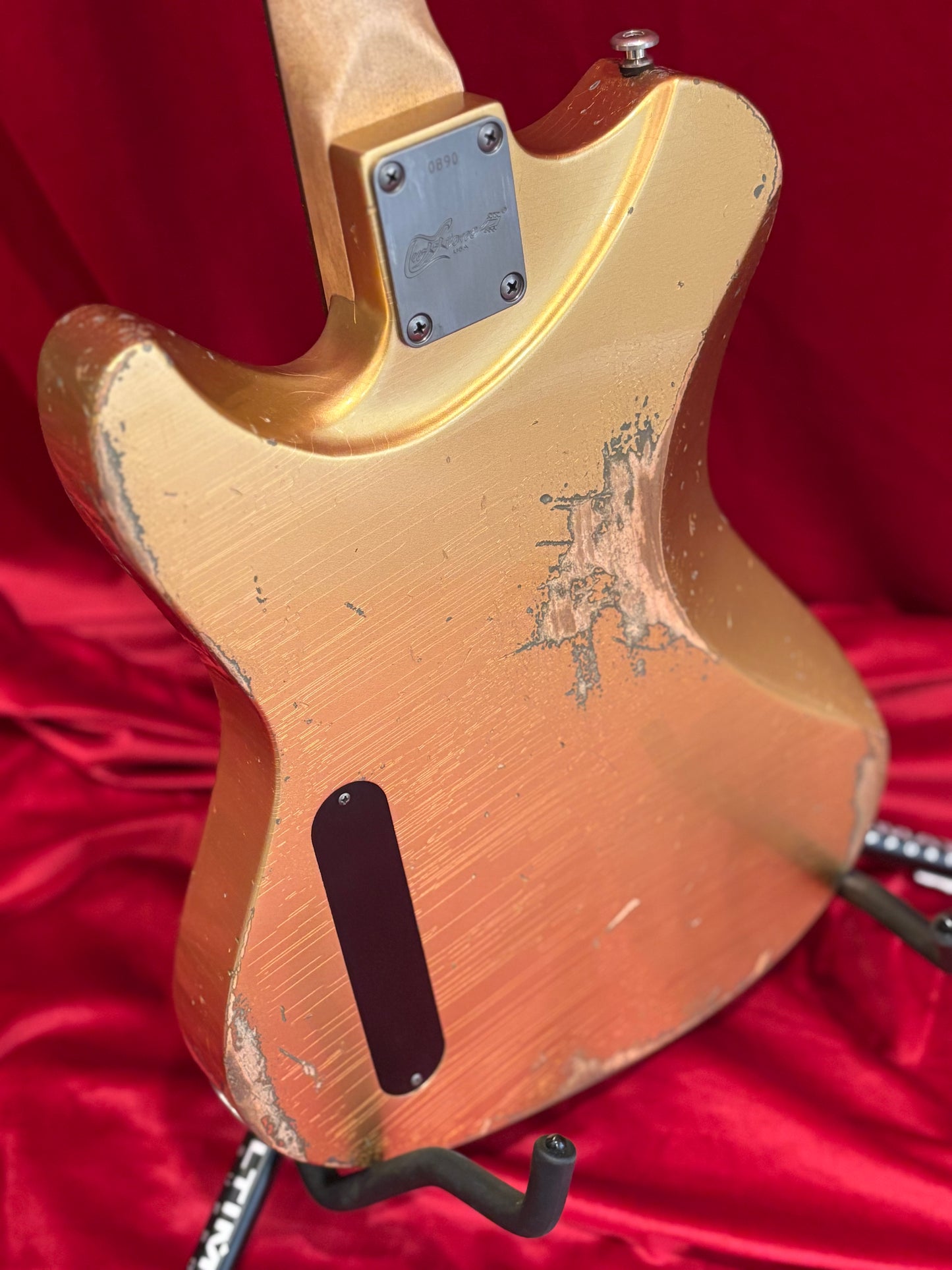 Luxxtone Calavera Gold Top #890