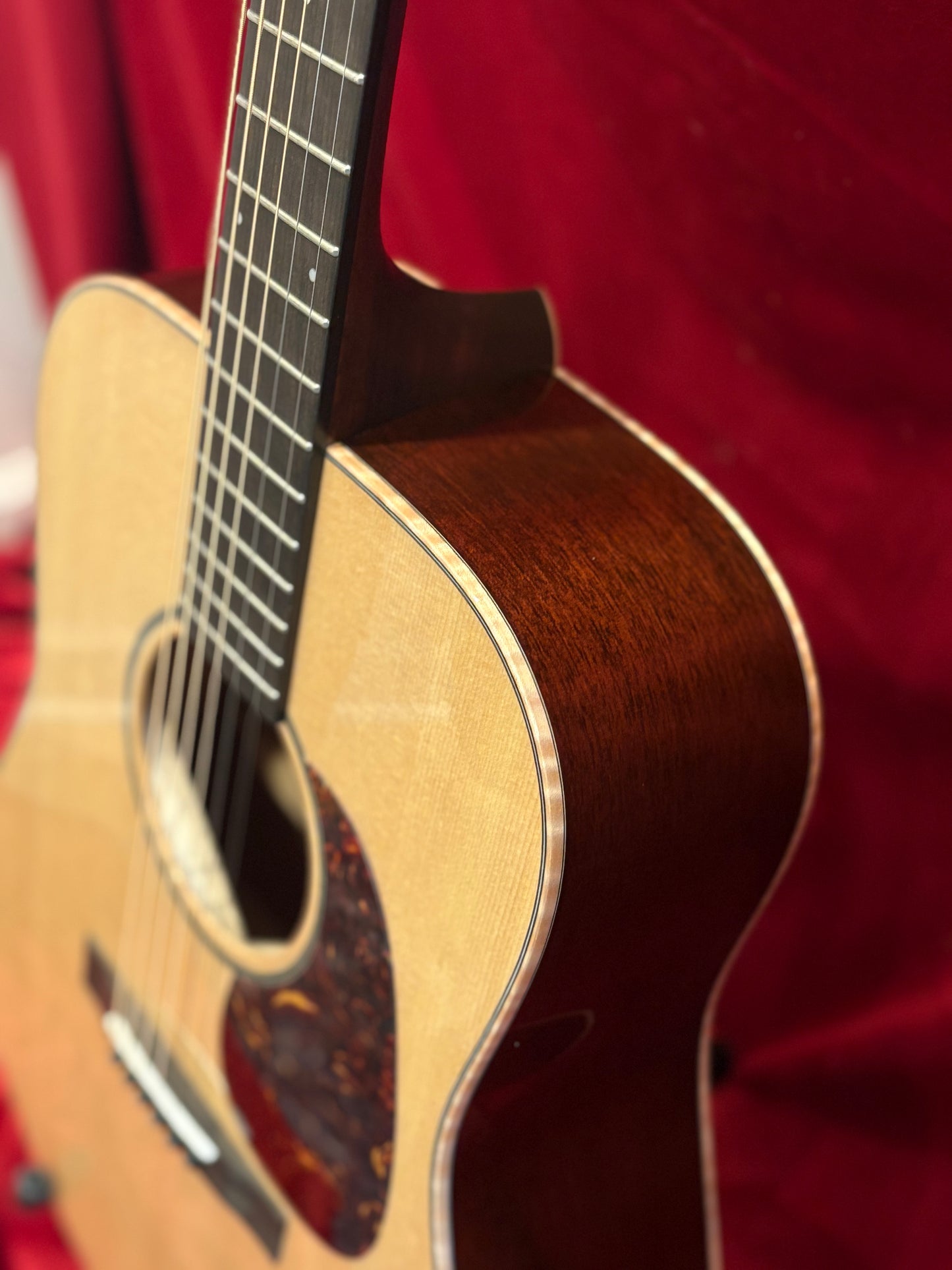 Huss & Dalton DM Acoustic Guitar