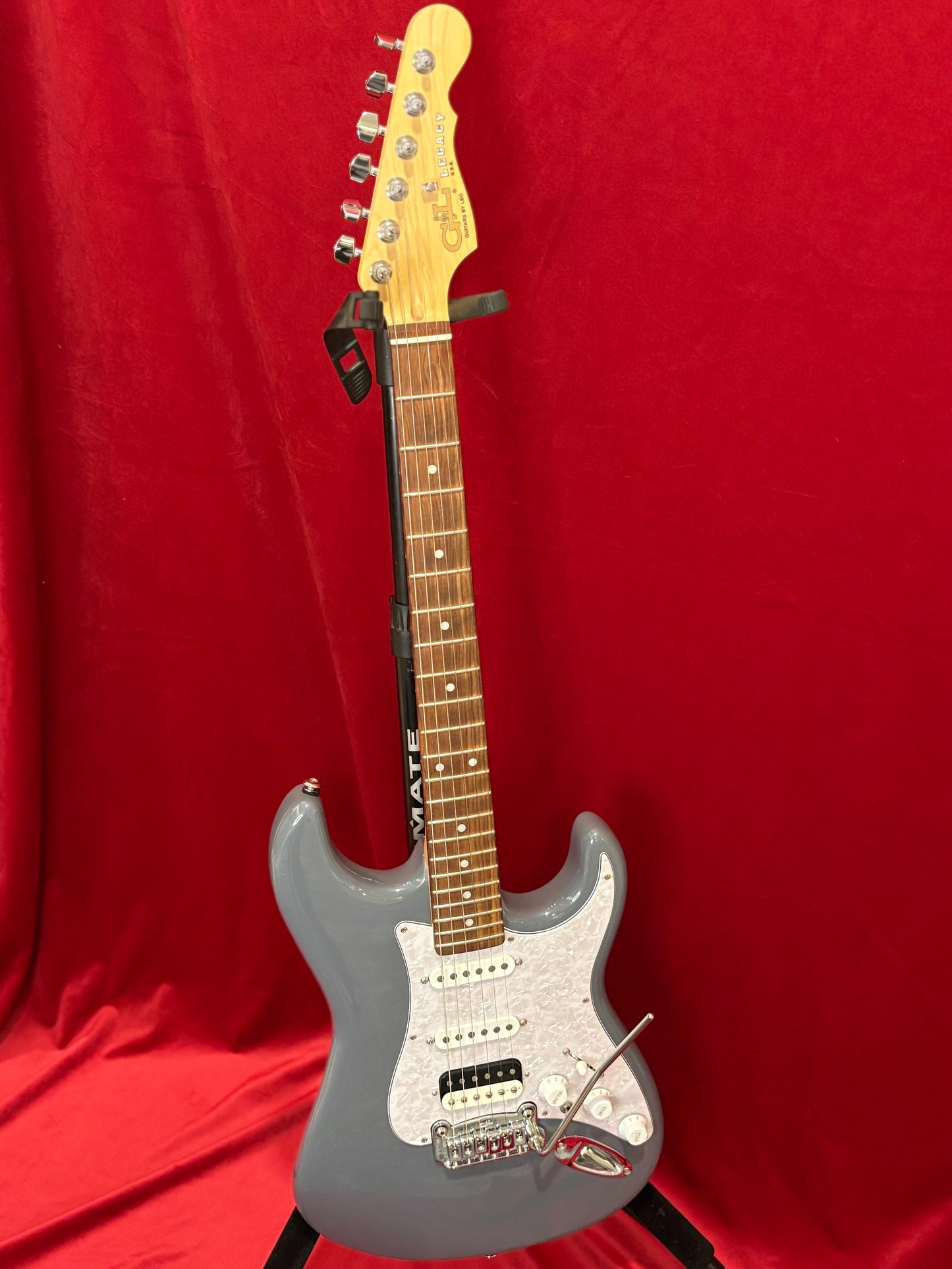 G&L Fullerton Deluxe Legacy Pearl Grey