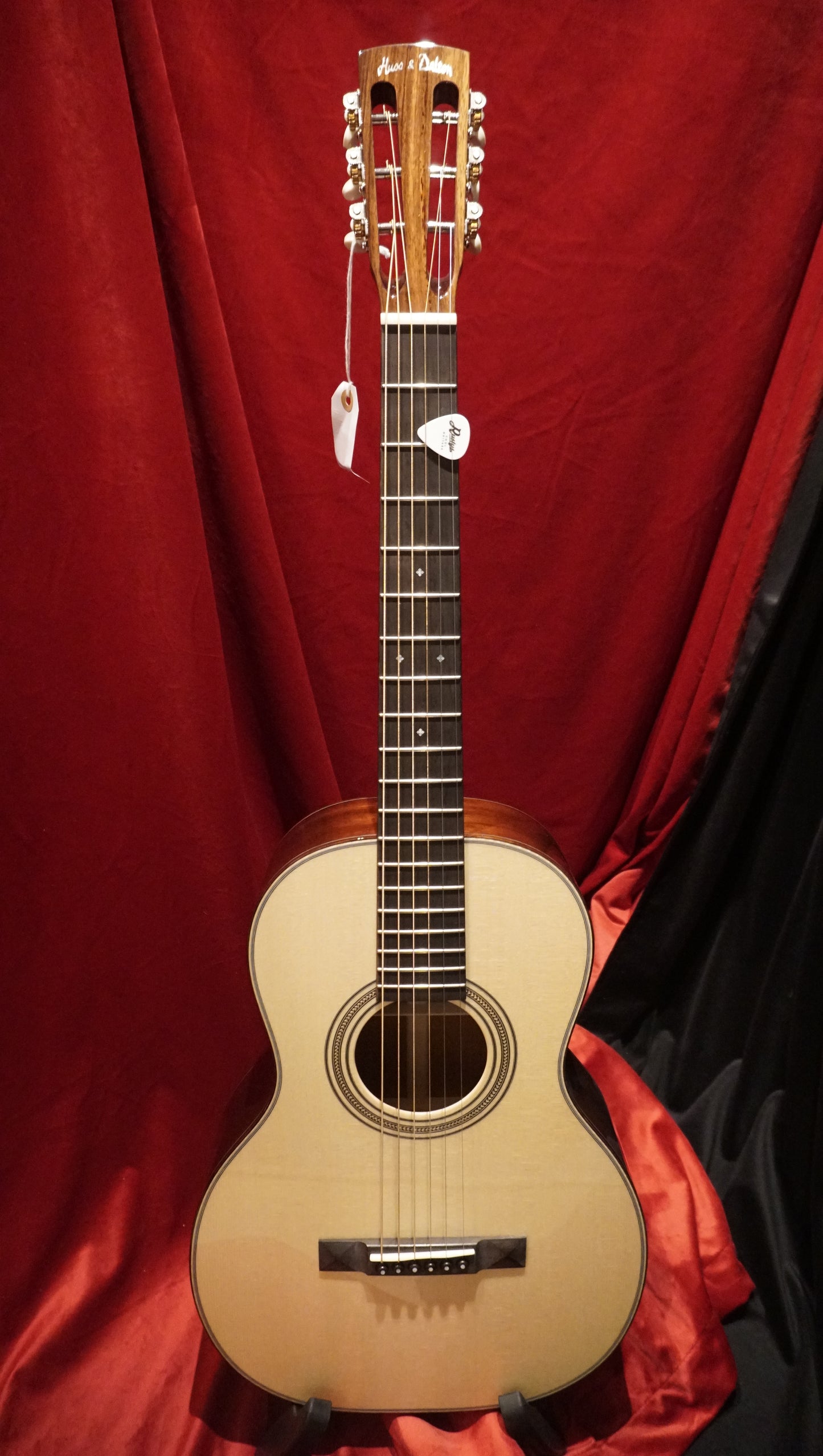 Huss & Dalton Parlor O-SP