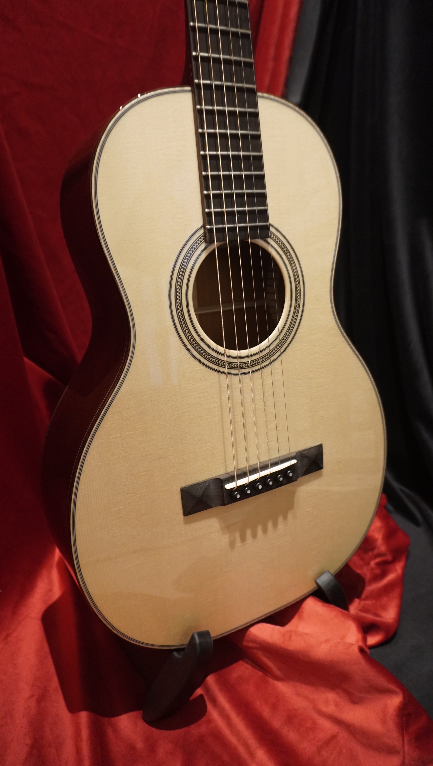 Huss & Dalton Parlor O-SP