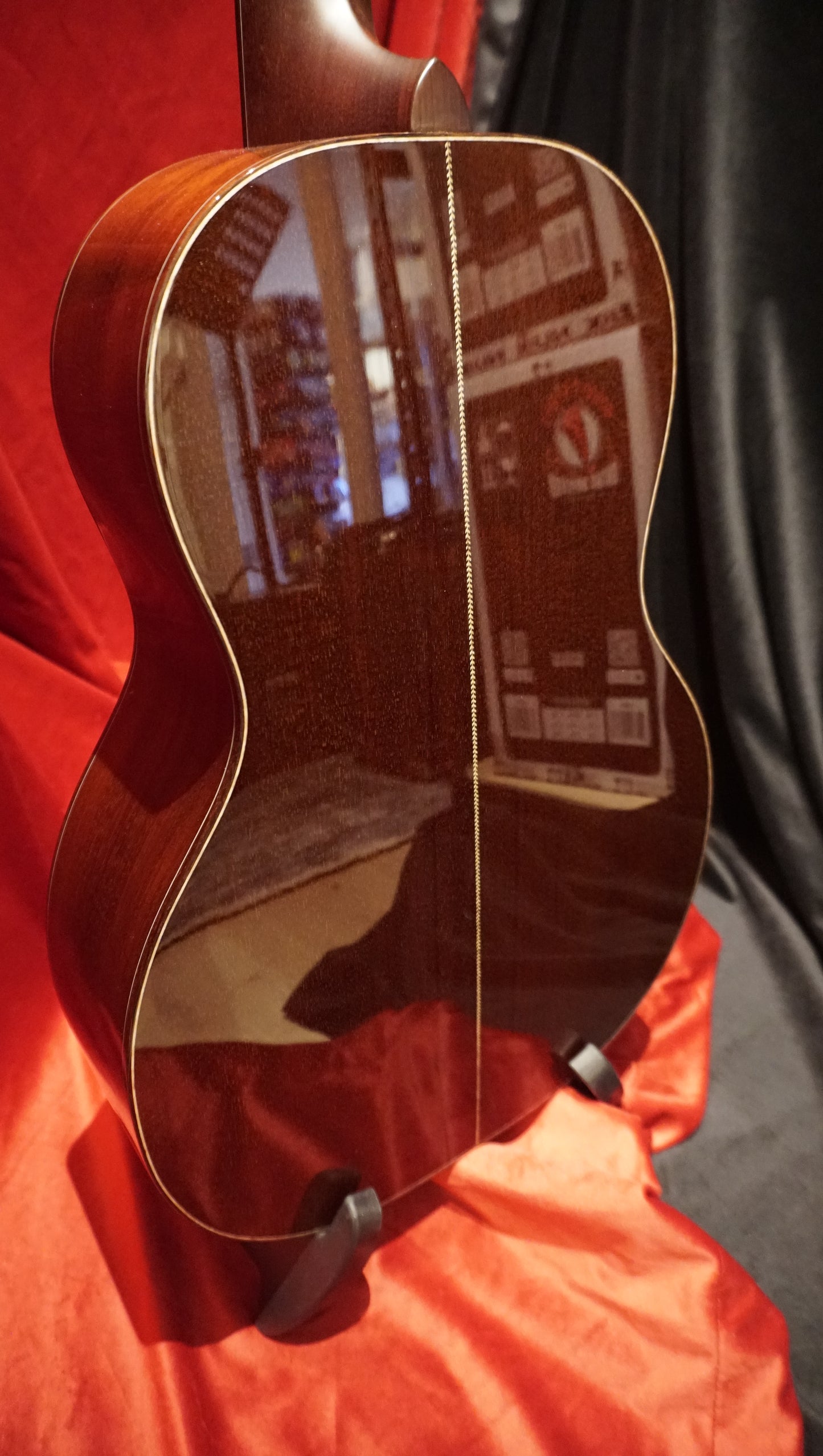 Huss & Dalton Parlor O-SP