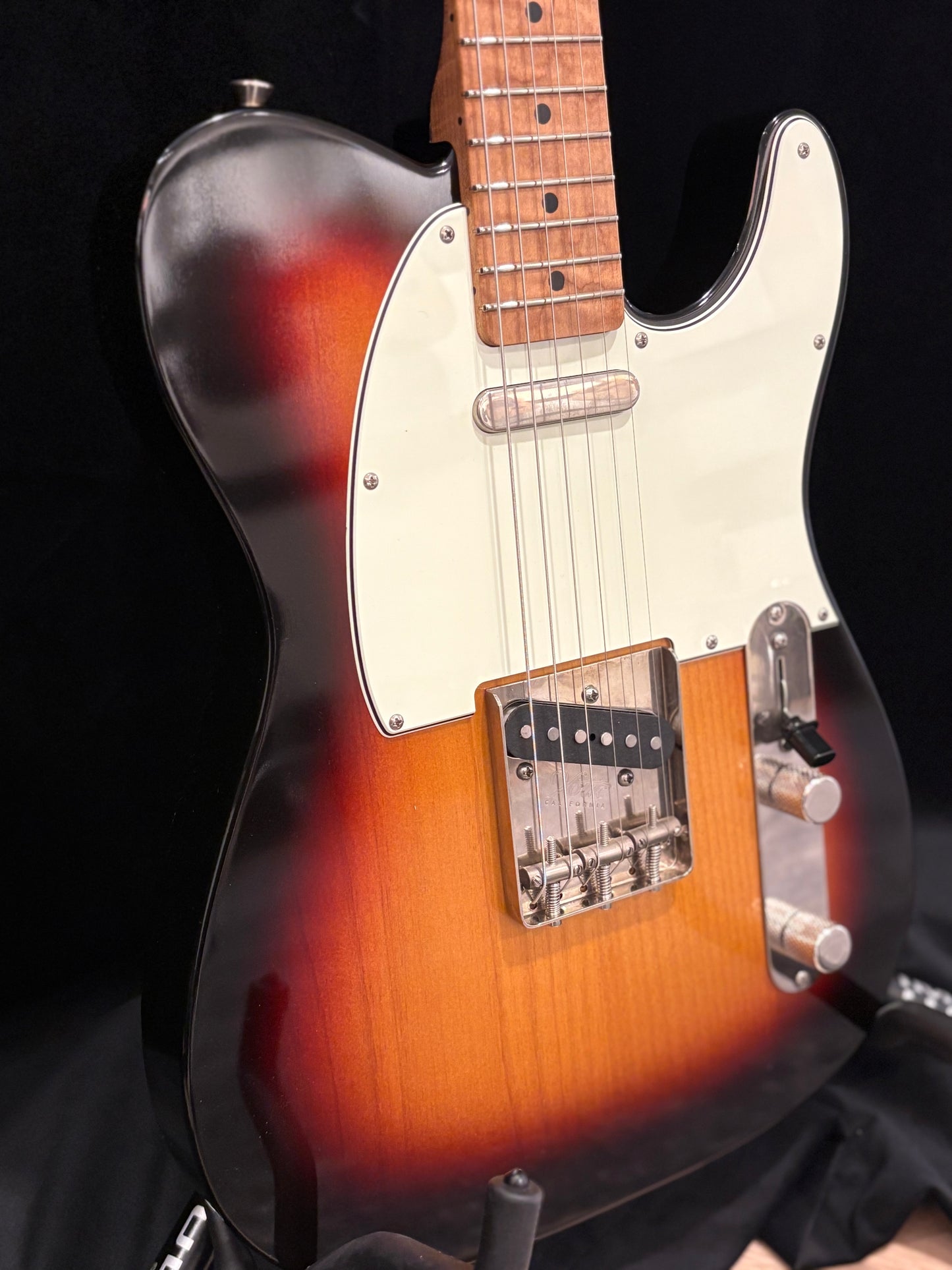 Xotic XTC-1 3 Tone Sunburst