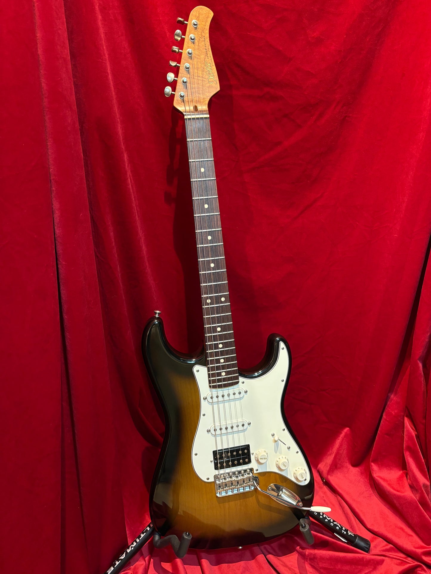 Xotic XSC Pro 2 Two tone Sunburst RW board