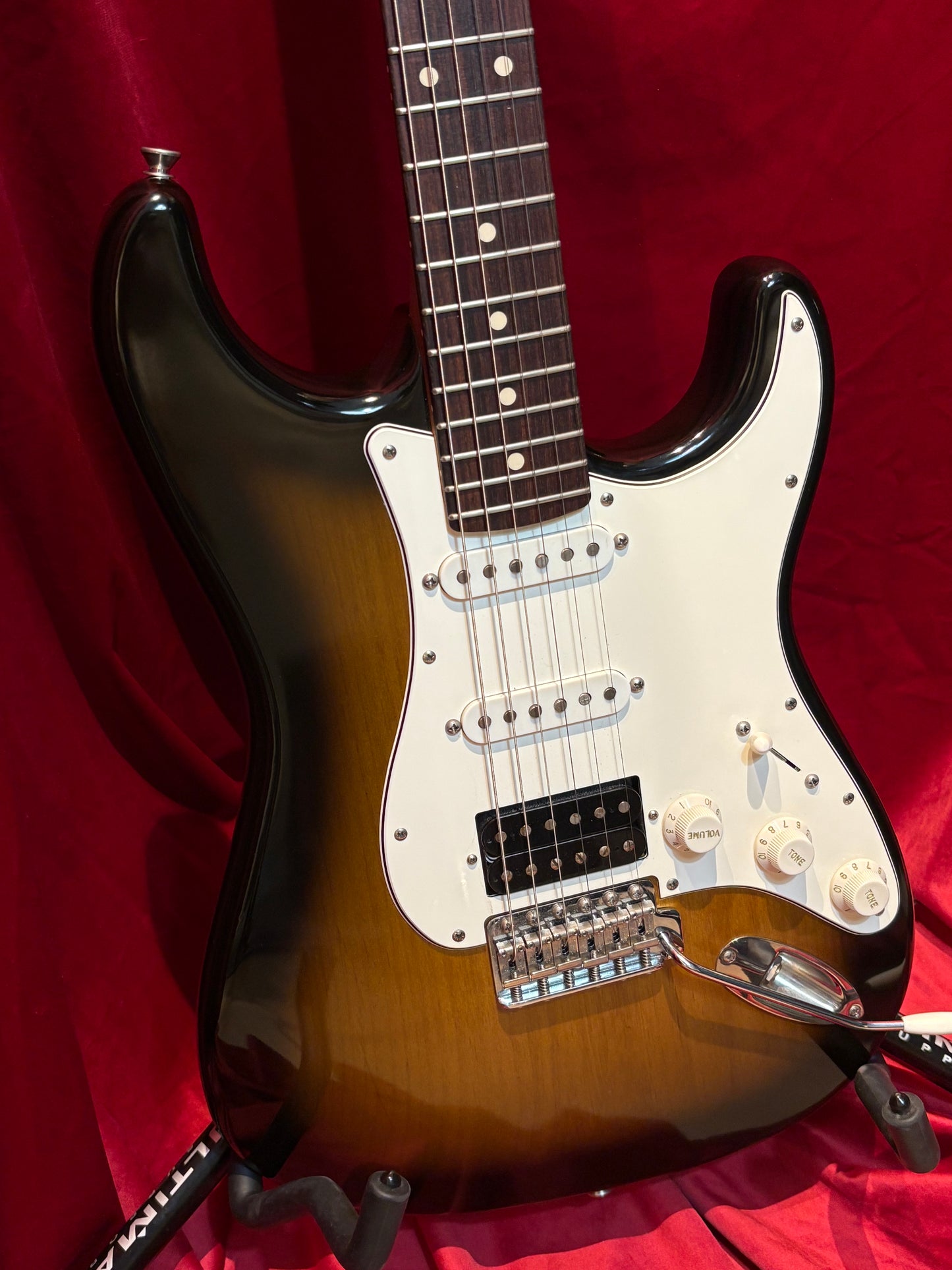 Xotic XSC Pro 2 Two tone Sunburst RW board