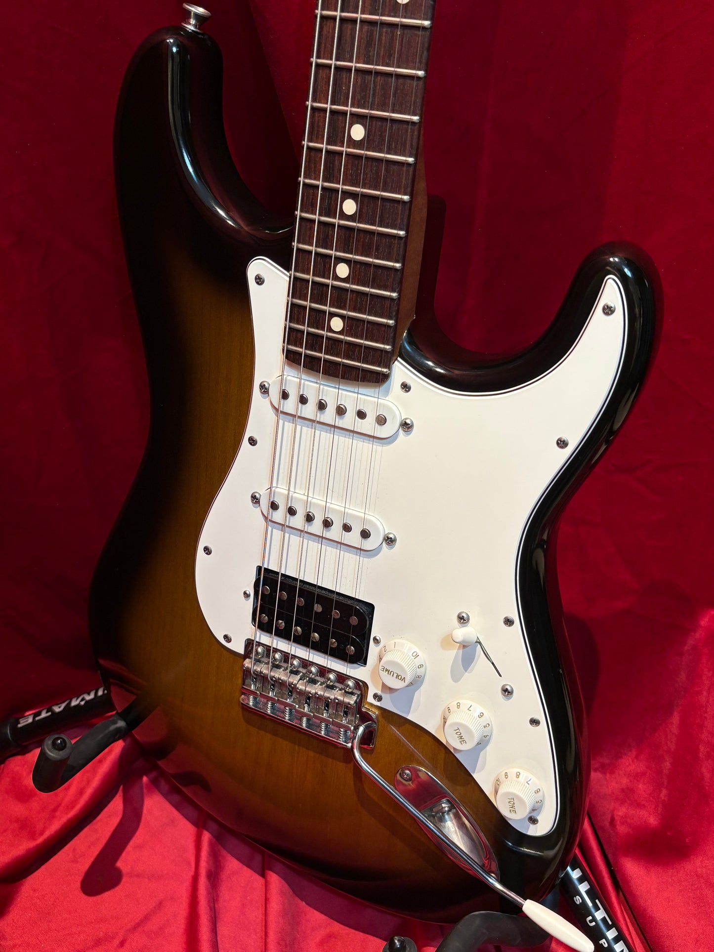 Xotic XSC Pro 2 Two tone Sunburst RW board