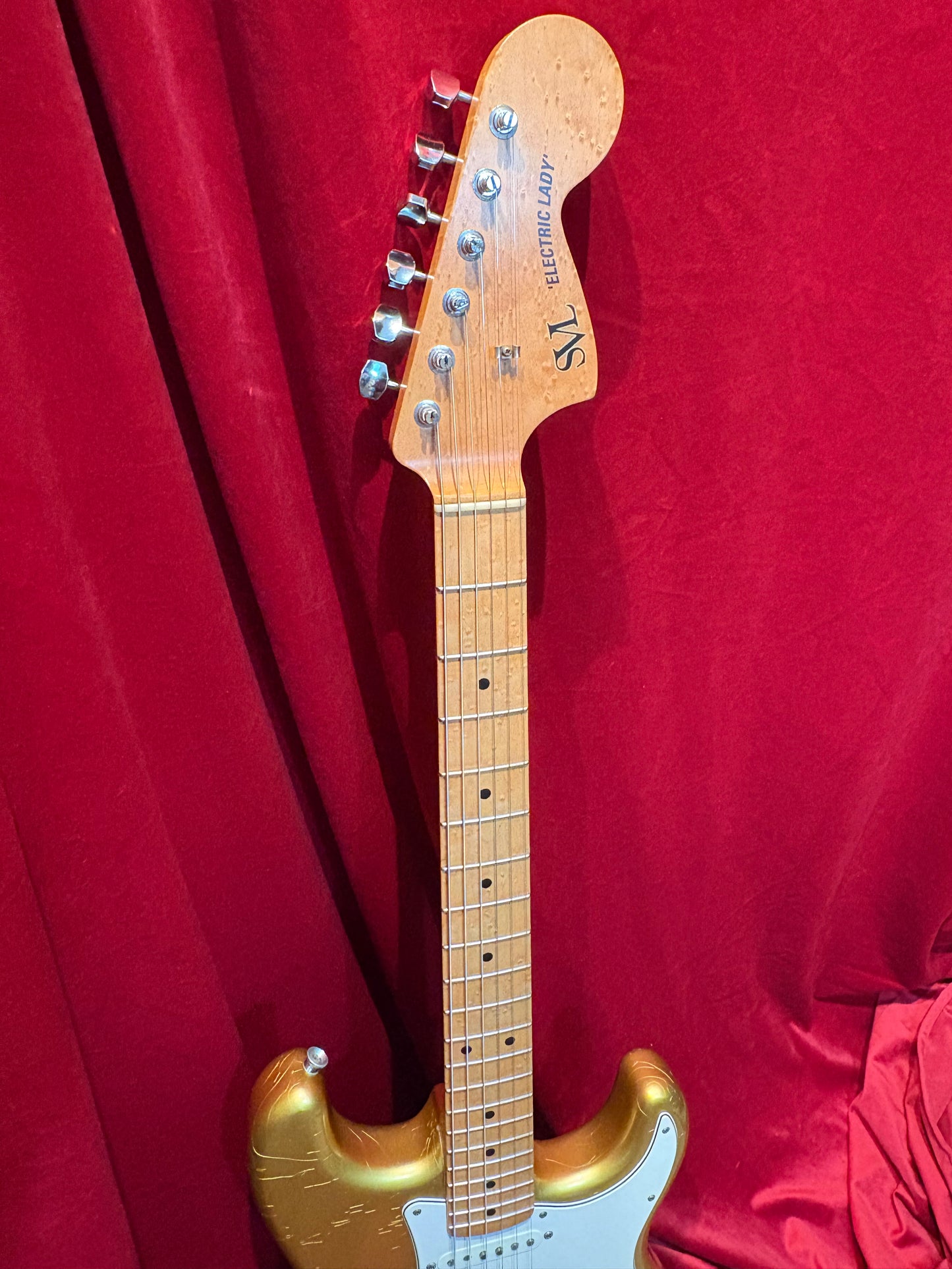 USED SVL Strat Electric Lady Gold*