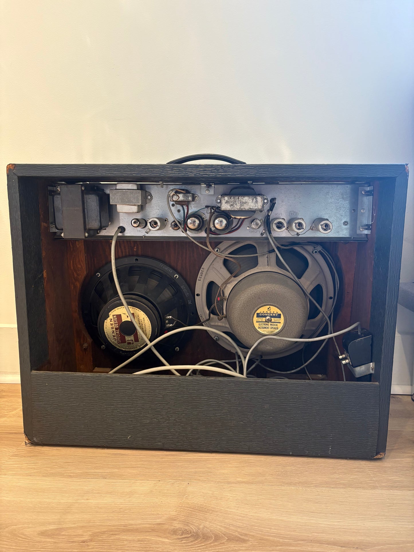 USED Gibson 30RVT Amp*