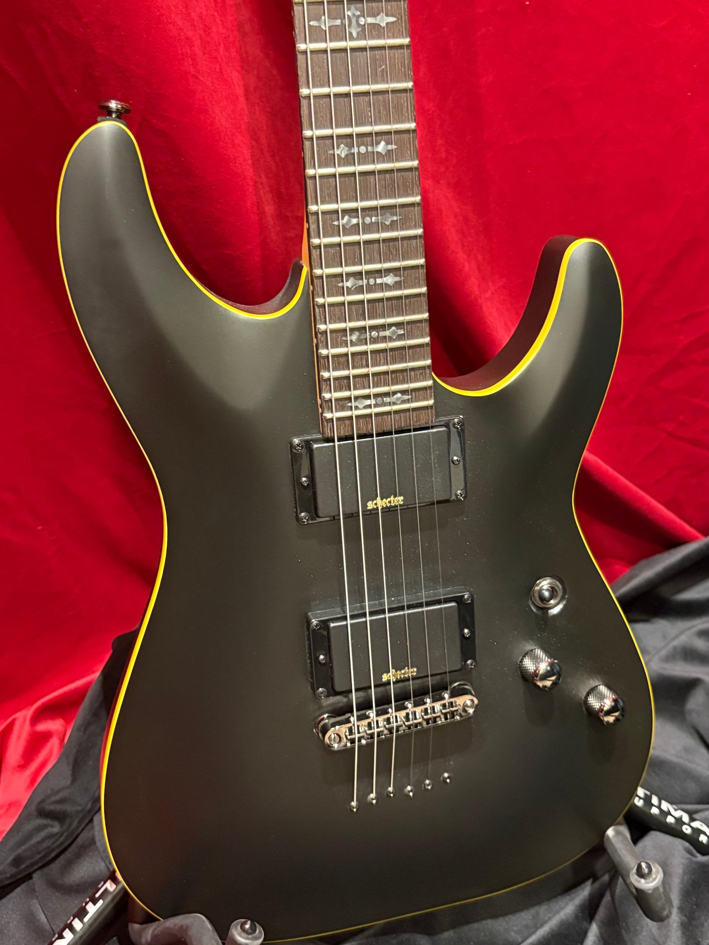 Schecter Demon-6 Aged Black Satin