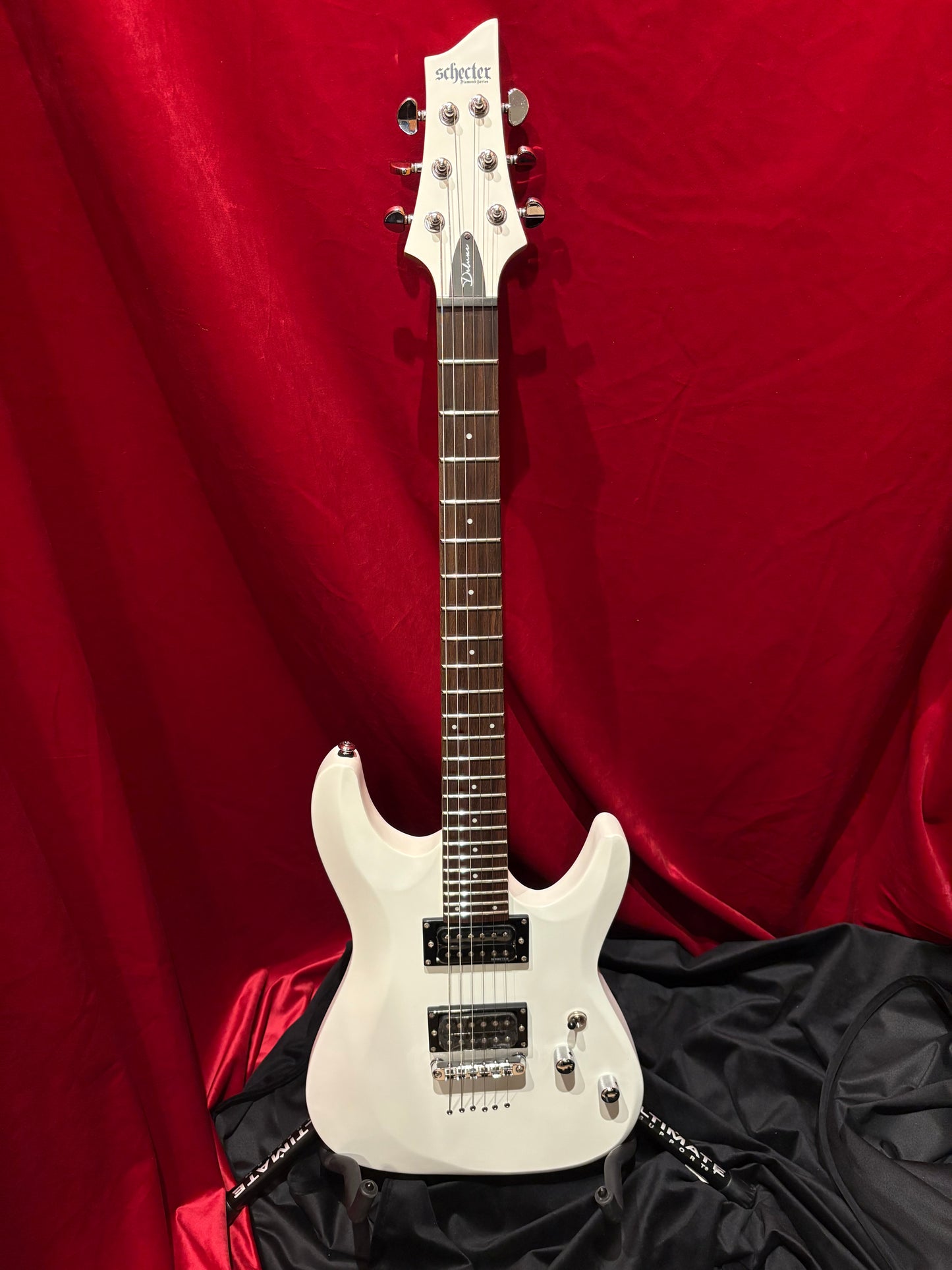 Schecter C-6 Deluxe Satin White