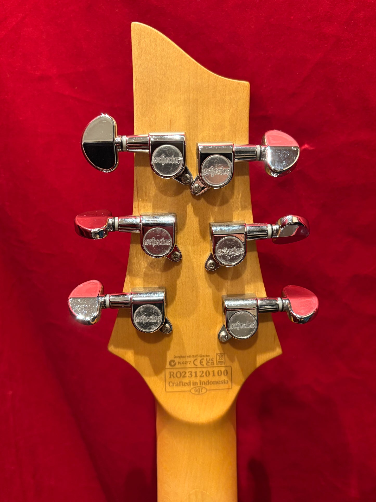 Schecter C-6 Deluxe Satin White